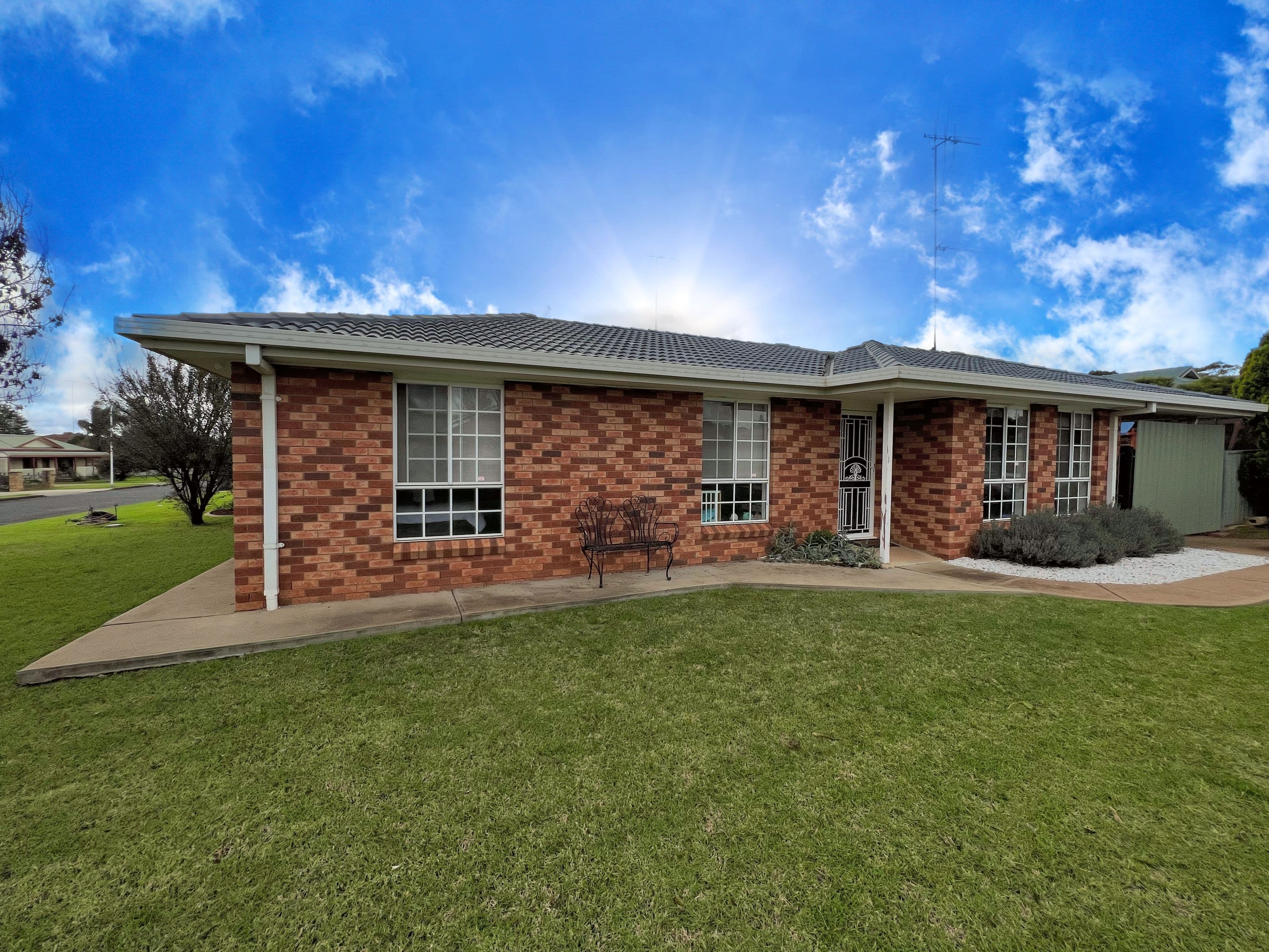 2 Clancy Place, Parkes NSW 2870, Parkes - Image 1