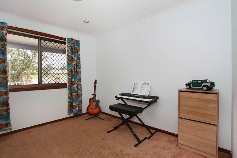 95 Sumners Road, JAMBOREE HEIGHTS QLD 4074, Jamboree Heights - Thumbnail 8