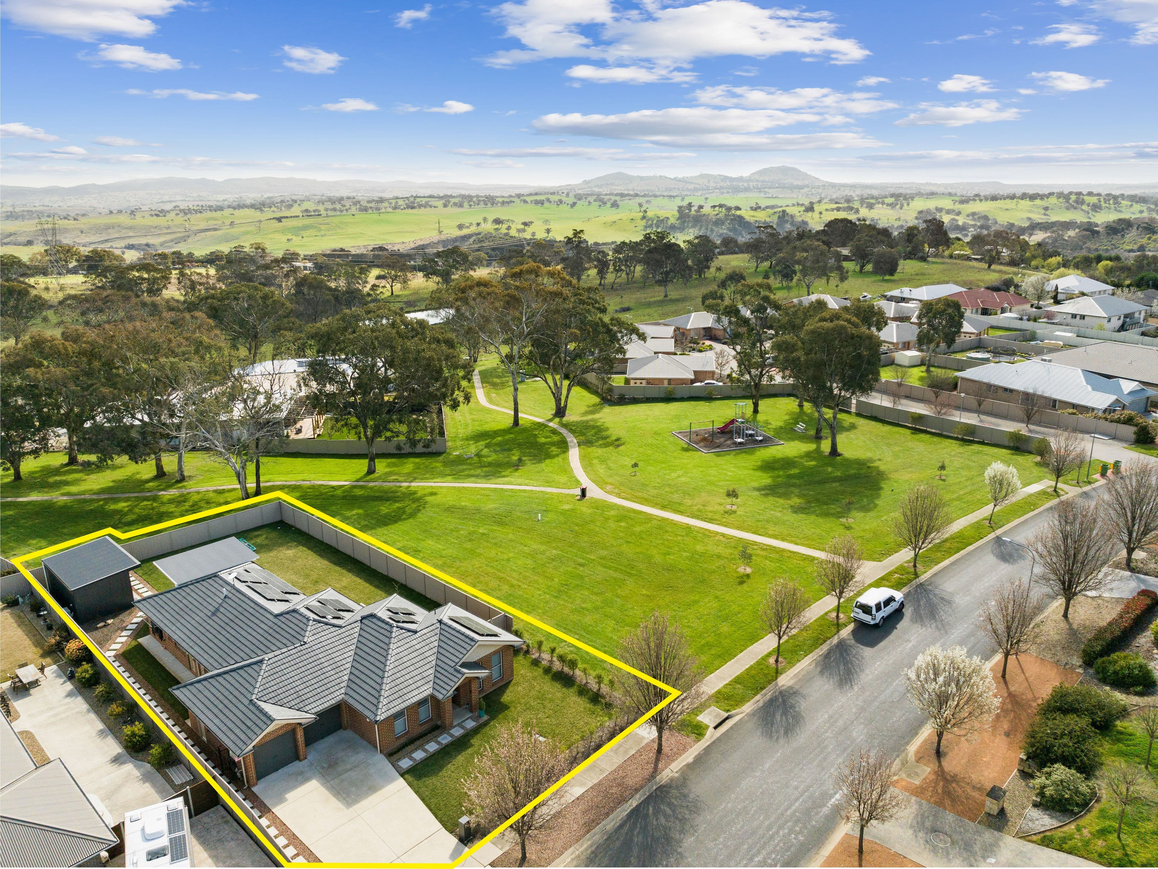 15 Mckenna Avenue, Yass NSW 2582, Yass - Image 1
