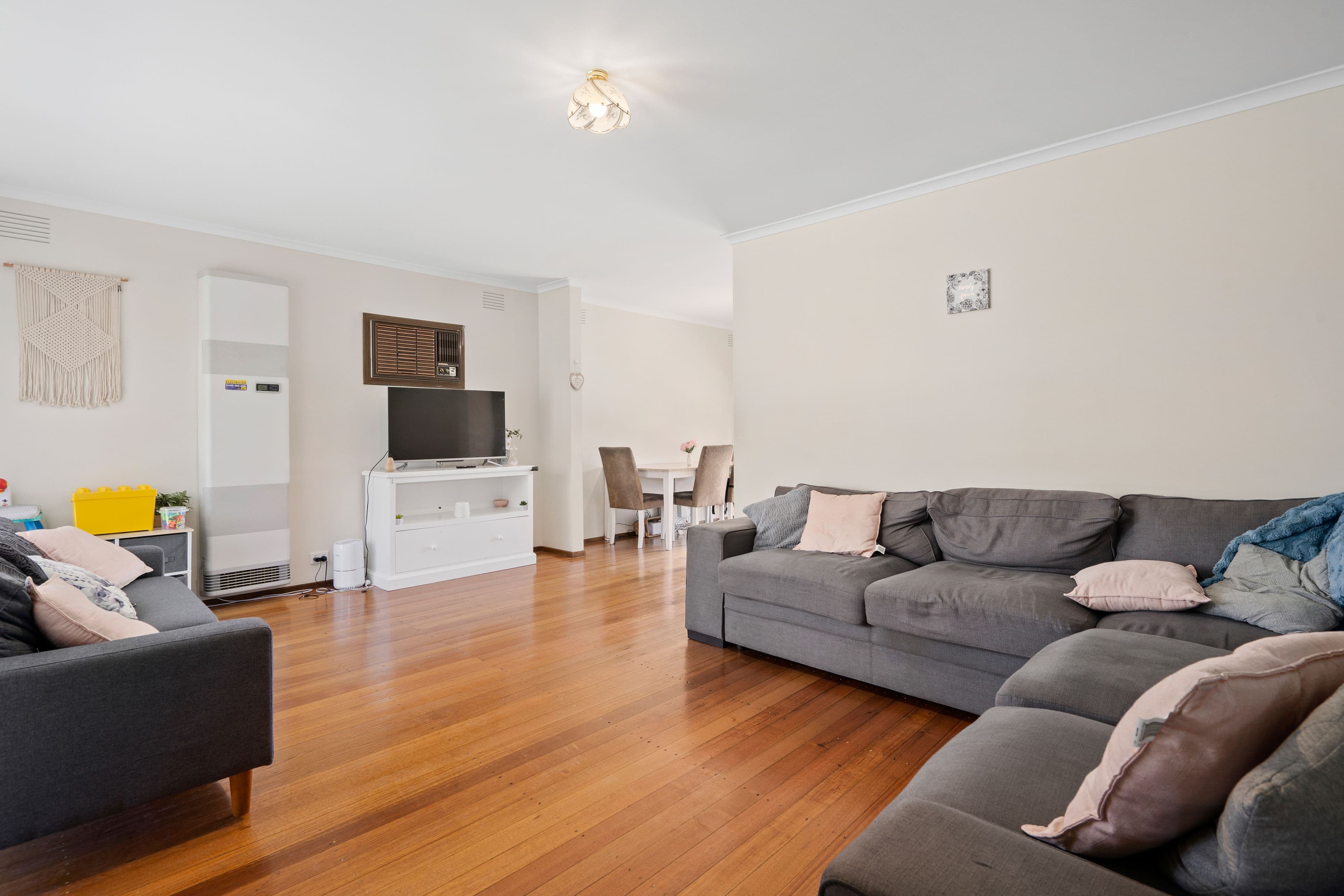 28 Japonica Street, Bundoora VIC 3083, Bundoora - Thumbnail 3