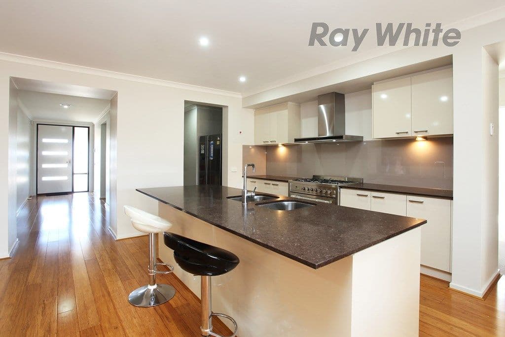11 Coronat Drive, WILLIAMS LANDING VIC 3027, Williams Landing - Thumbnail 5