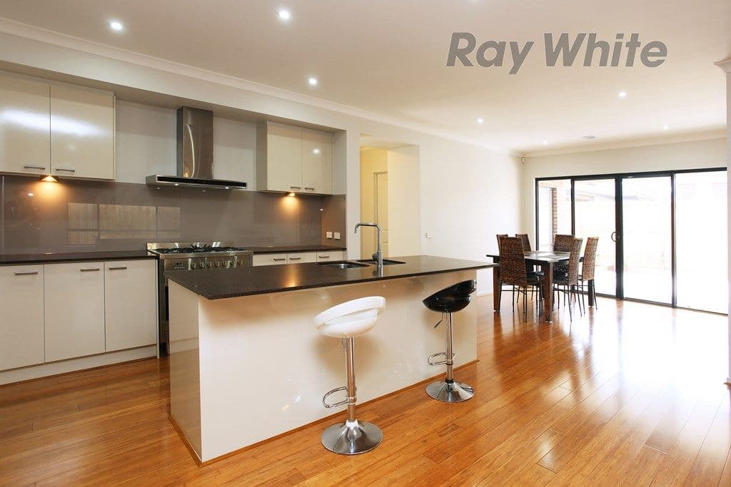 11 Coronat Drive, WILLIAMS LANDING VIC 3027, Williams Landing - Thumbnail 7