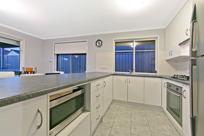 32 Kopoola Crescent, Gilles Plains SA 5086, Gilles Plains - Thumbnail 5