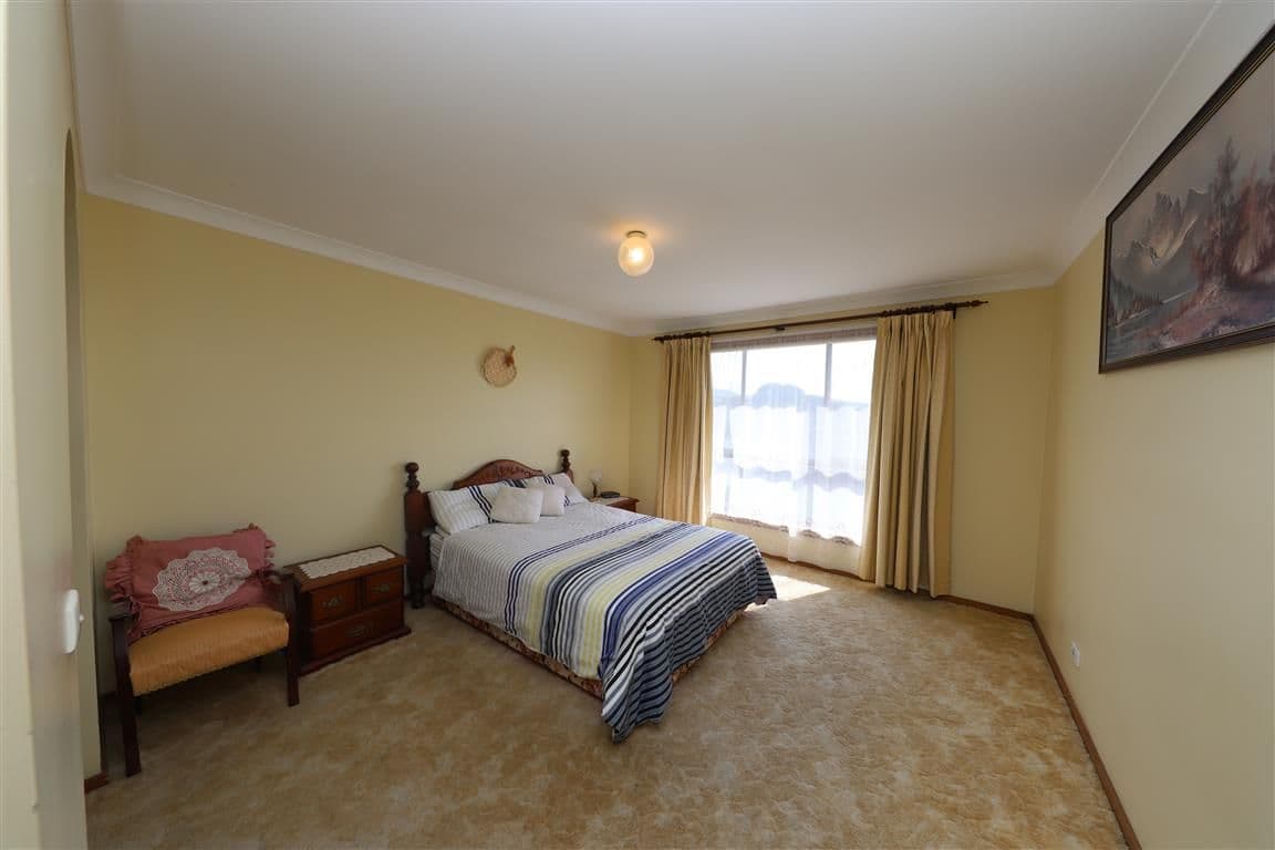 13 Mangaroo Avenue, Tumut NSW 2720, Tumut - Thumbnail 8