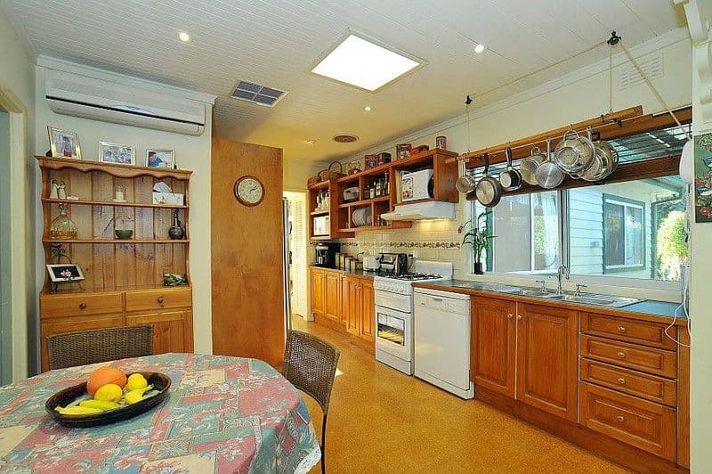 5 Beddoe Road, VERMONT VIC 3133, Vermont - Thumbnail 4