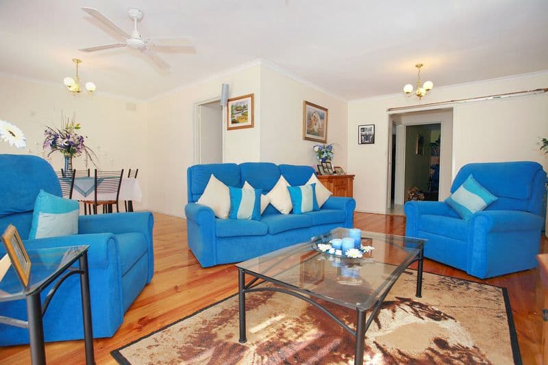 4 Parker Court, ENDEAVOUR HILLS VIC 3802, Endeavour Hills - Thumbnail 3