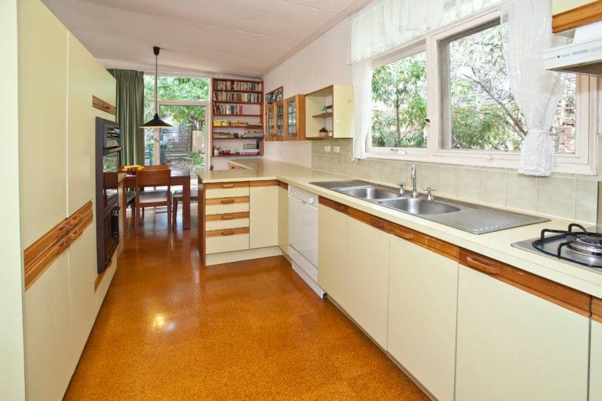 9 Fiander Avenue, GLEN WAVERLEY VIC 3150, Glen Waverley - Thumbnail 2