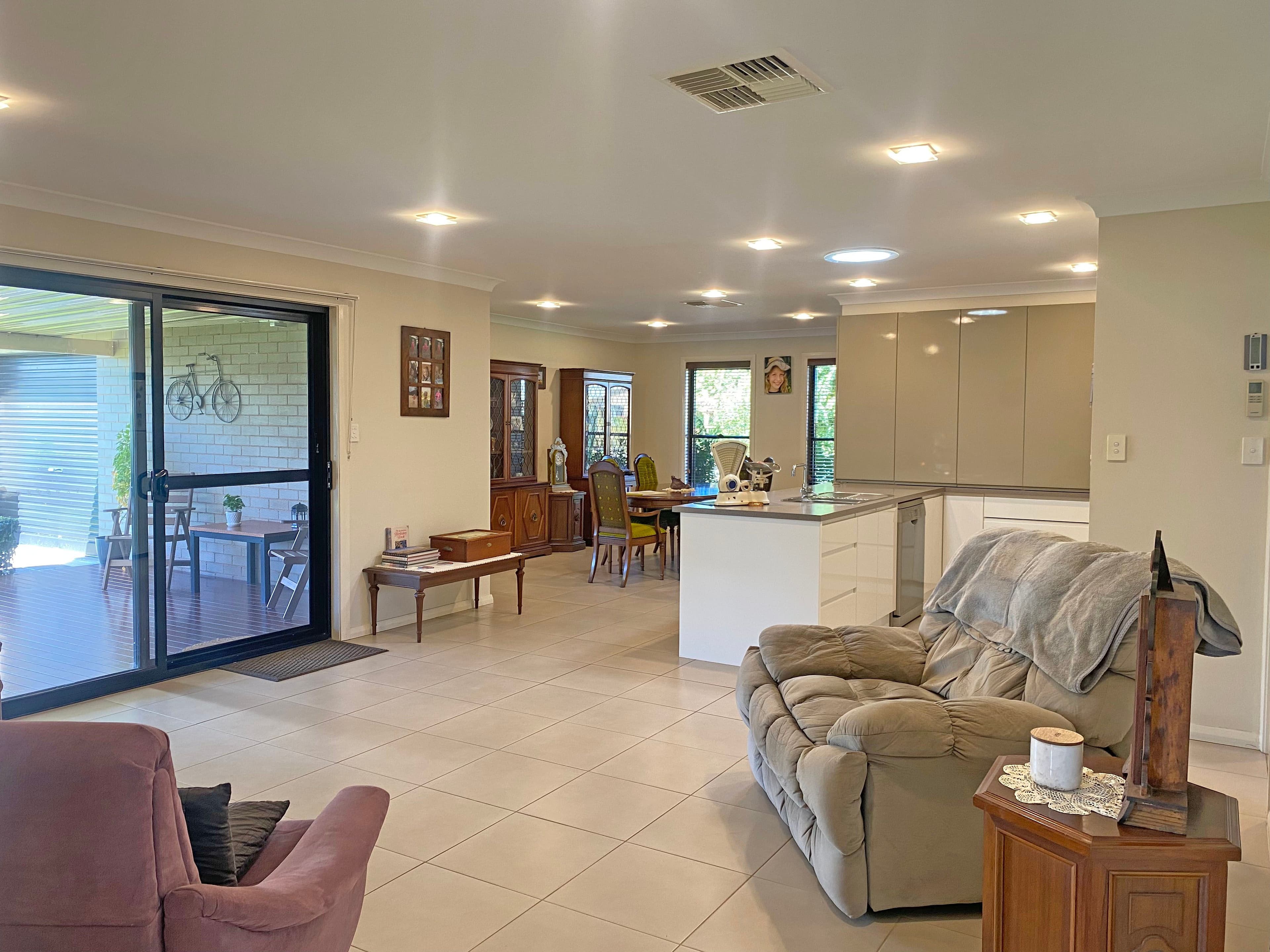28 Dunheved Circle, Dubbo NSW 2830, Dubbo - Thumbnail 4