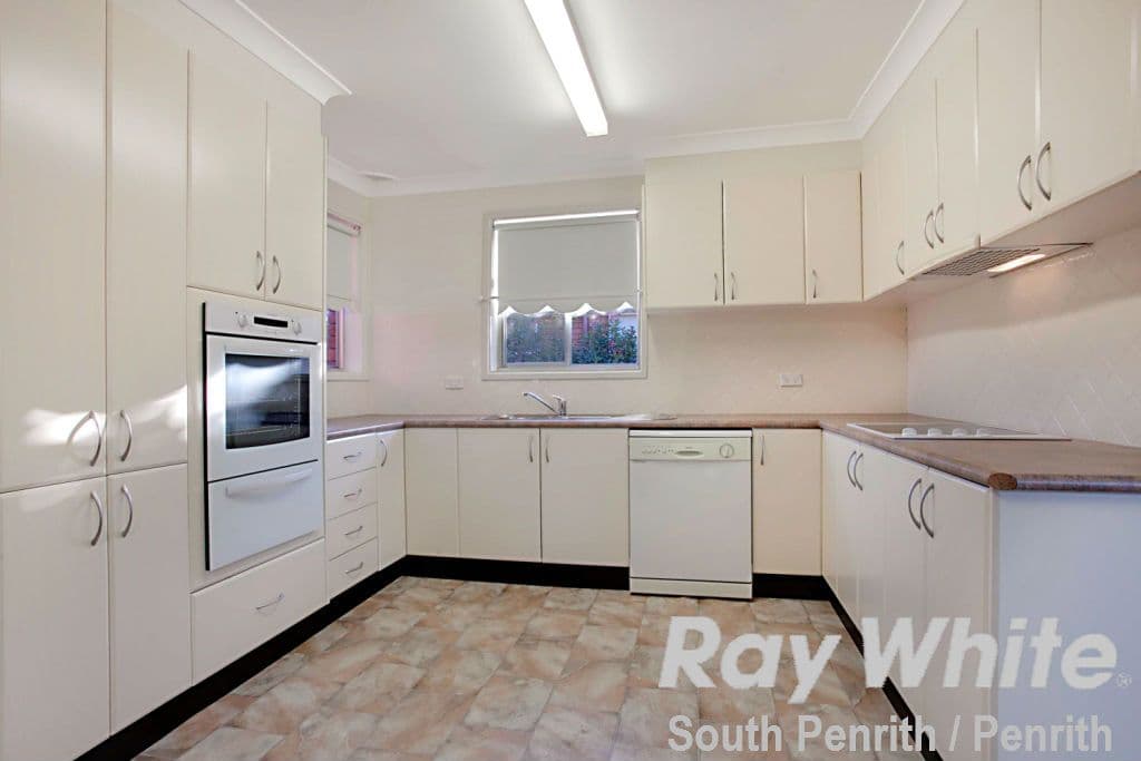 27 Kilkenny Road, South Penrith - Thumbnail 2