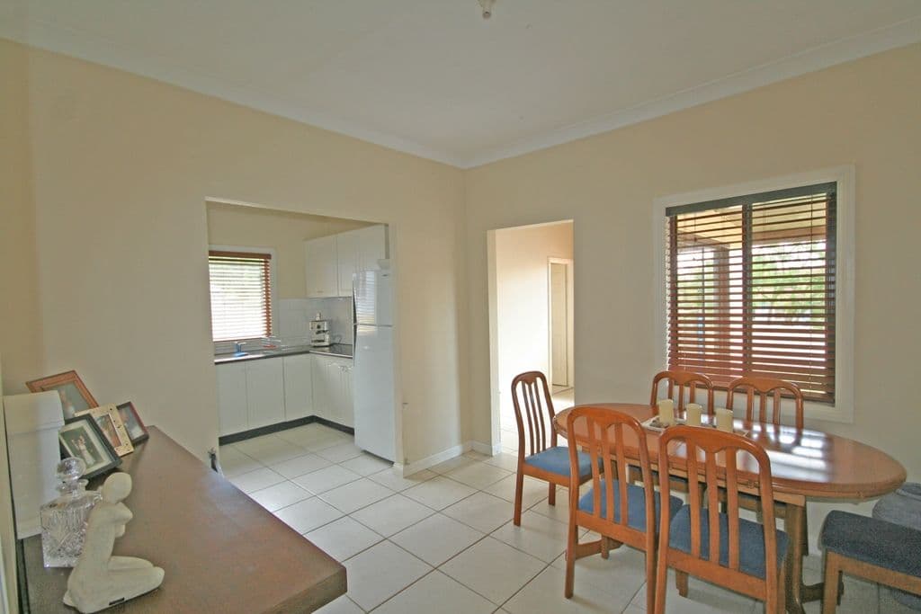 20 Douglas Street, WALLSEND NSW 2287, Wallsend - Thumbnail 4