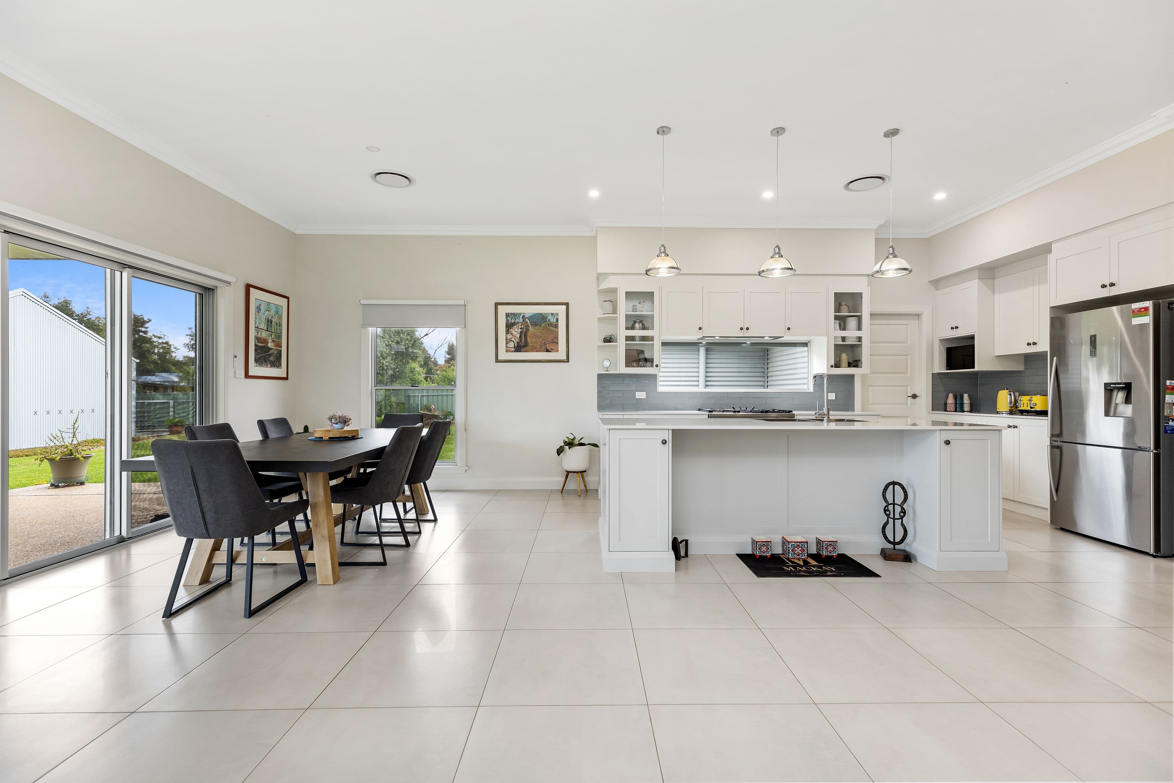 10 Mirrool Street South, Coolamon NSW 2701, Coolamon - Thumbnail 3
