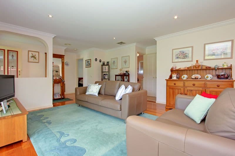 2A Kennington Road, ROSEBUD VIC 3939, Rosebud - Thumbnail 2