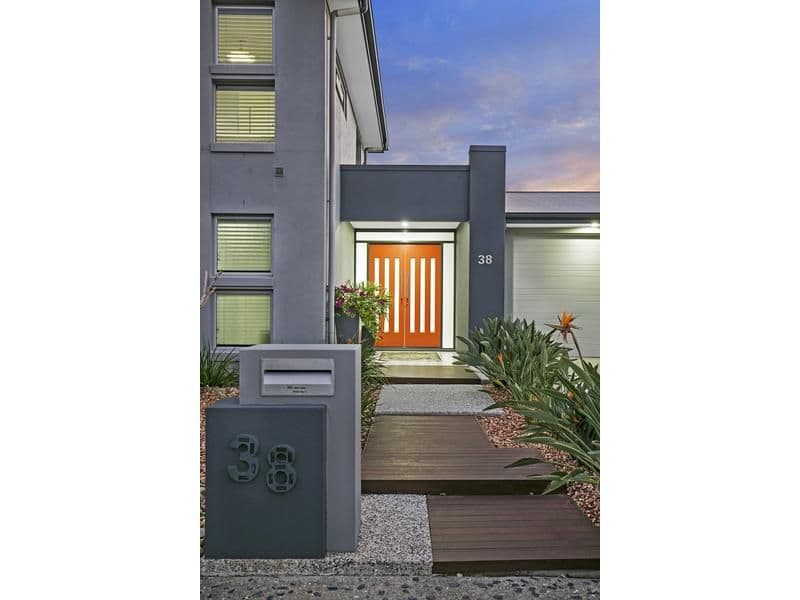 38 Nicklaus Parade, North Lakes QLD 4509, North Lakes - Thumbnail 6