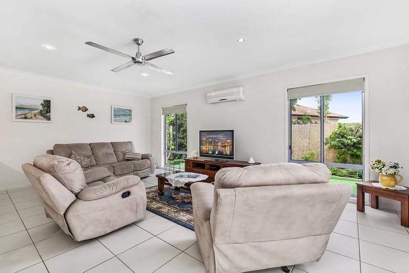 124 The Avenue, Peregian Springs - Thumbnail 2