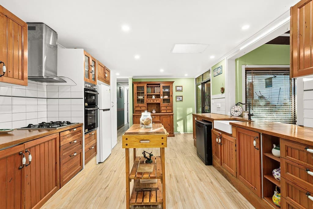 25 Odenpa Road, Cordeaux Heights - Image 1