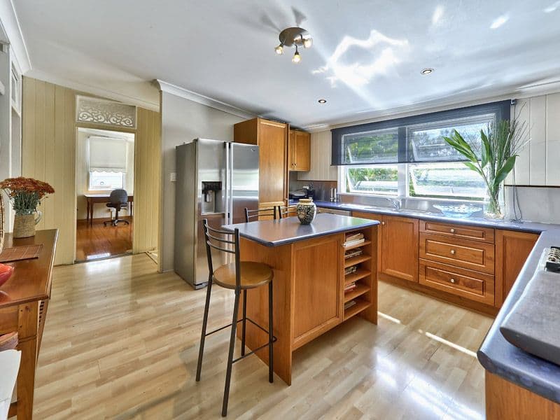 72 Armstrong Road, CANNON HILL QLD 4170, Cannon Hill - Thumbnail 2