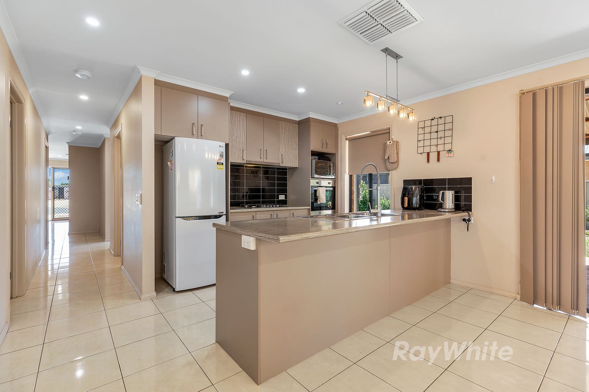 27 Struve Court, Echuca VIC 3564, Echuca - Thumbnail 3