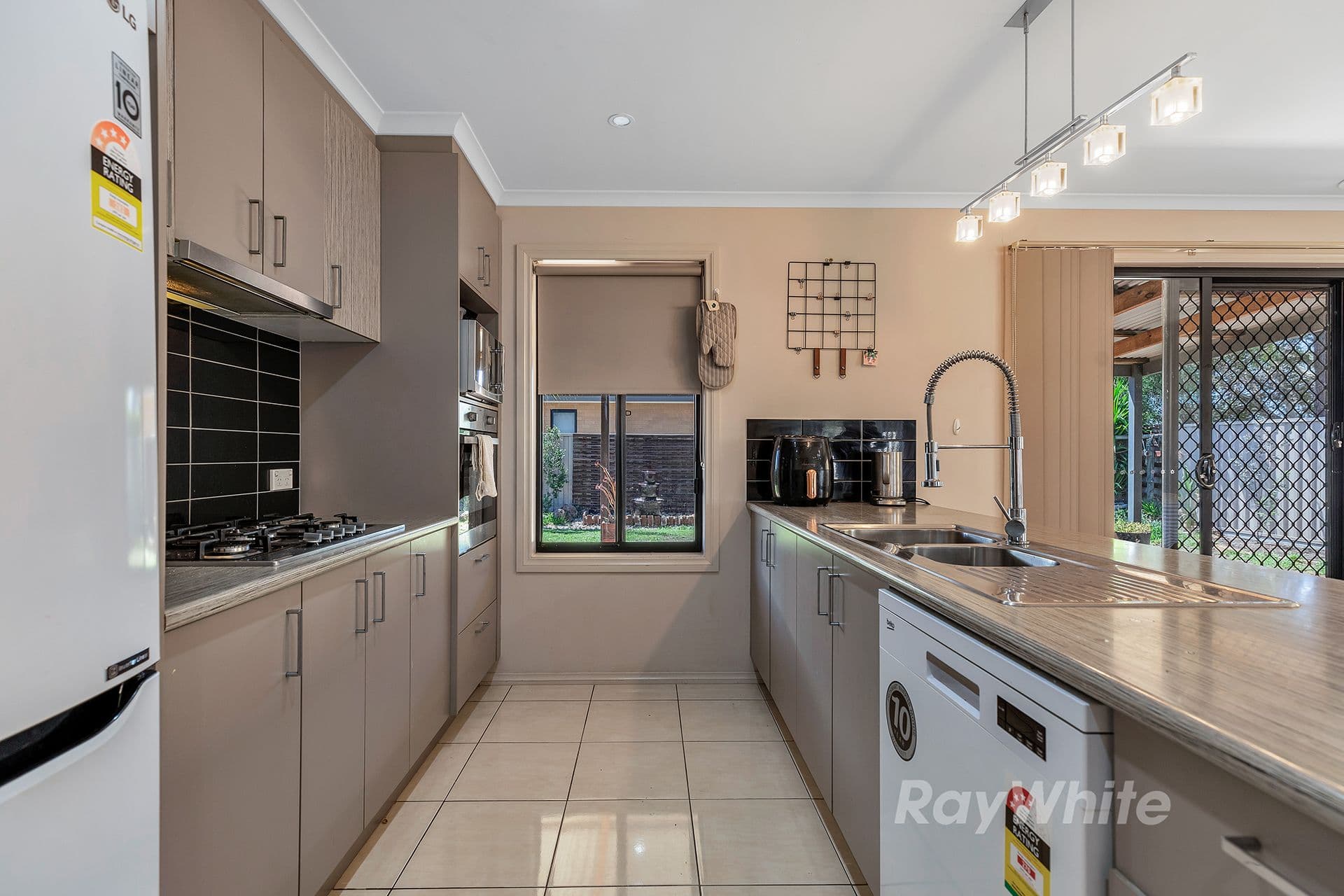 27 Struve Court, Echuca VIC 3564, Echuca - Thumbnail 4