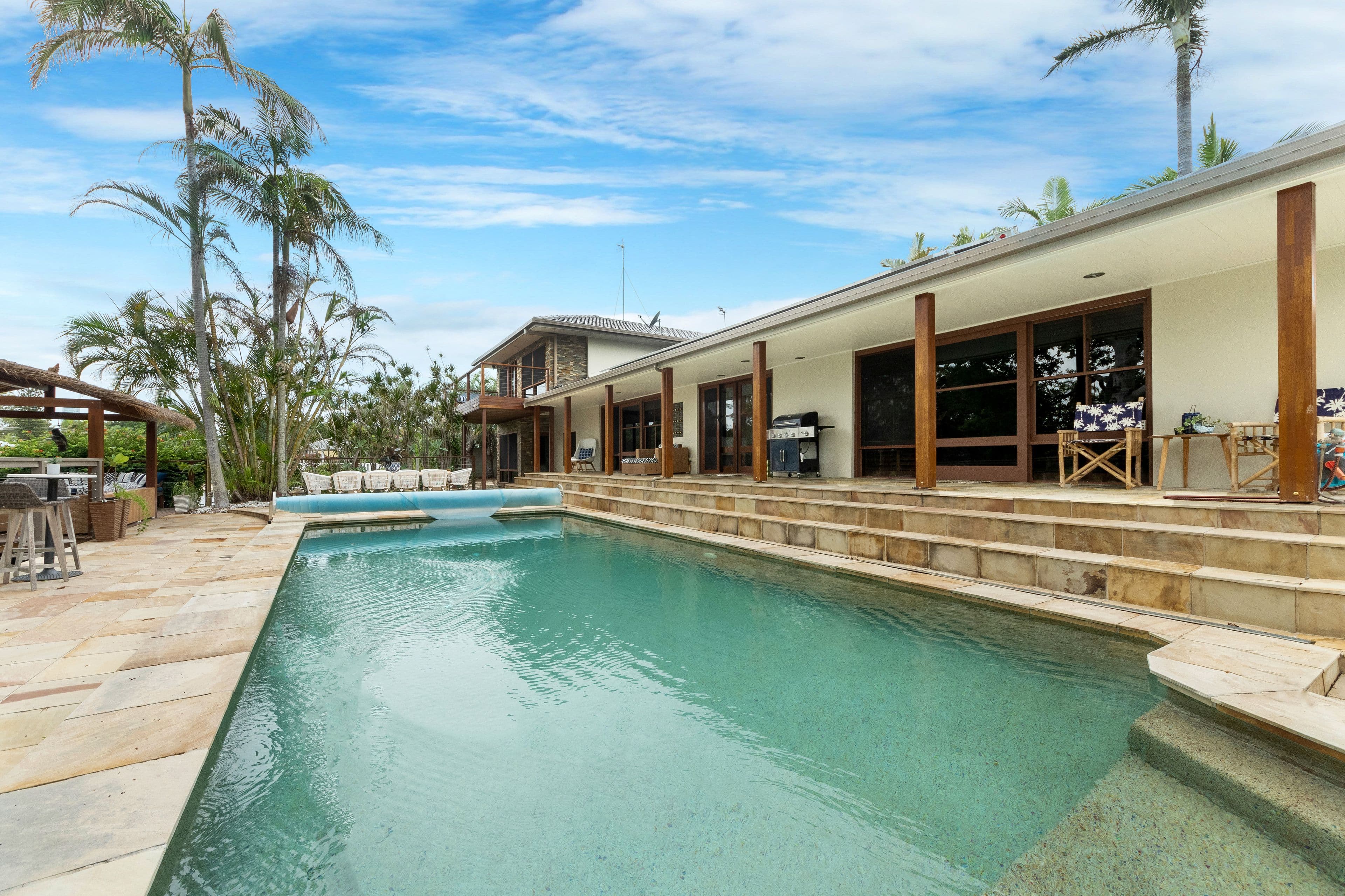 17 Andrew Avenue, Broadbeach Waters QLD 4218, Broadbeach Waters - Thumbnail 4