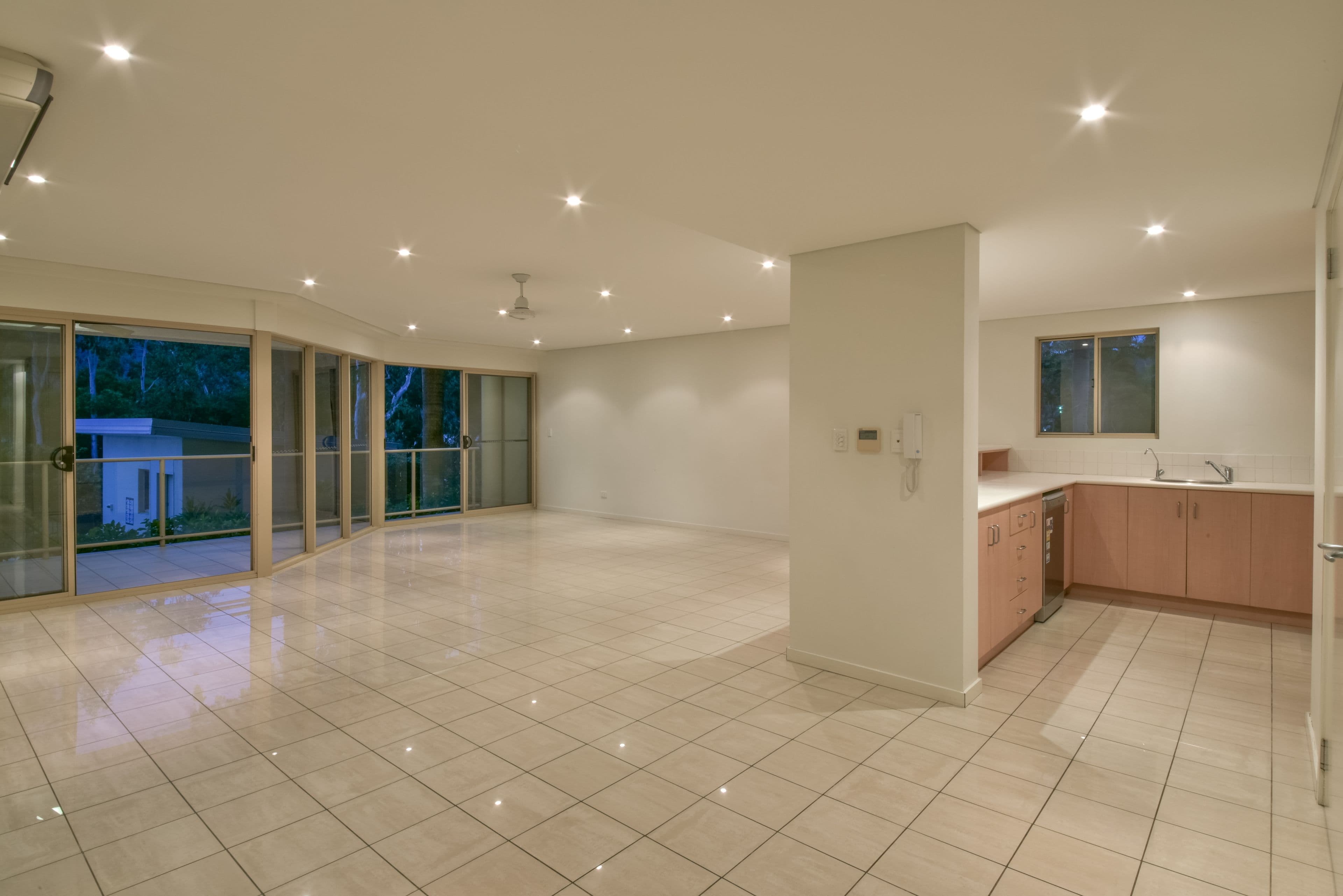 10 Hermitage Drive, Airlie Beach QLD 4802, Airlie Beach - Thumbnail 2