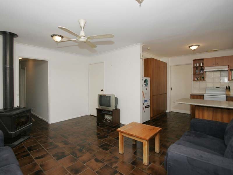 32 Desmond Road, HACKHAM SA 5163, Hackham - Thumbnail 2