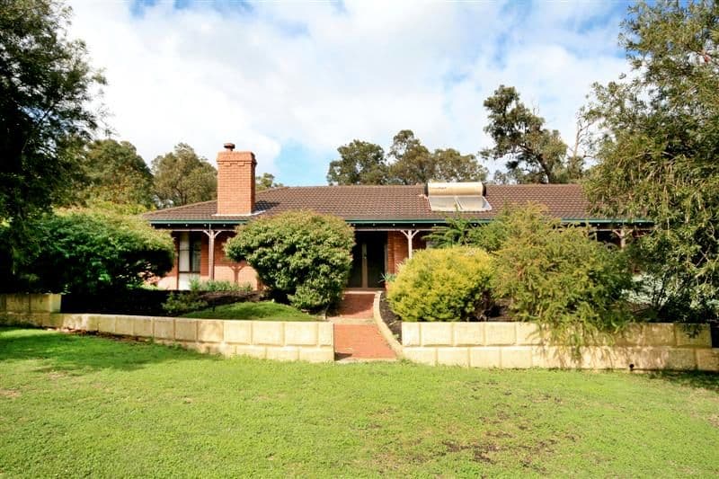 13 Gunbar Way, KALAMUNDA WA 6076, Kalamunda - Thumbnail 2
