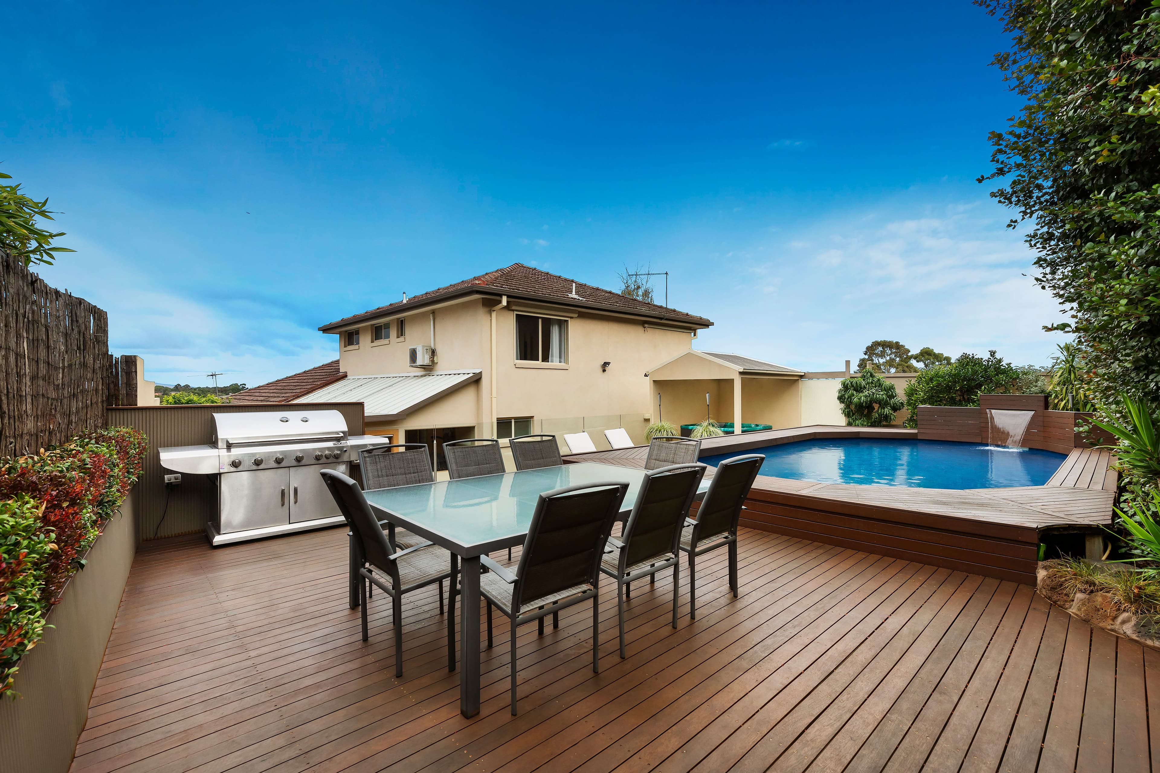 33 Highview Crescent, Macleod VIC 3085, Macleod - Thumbnail 2