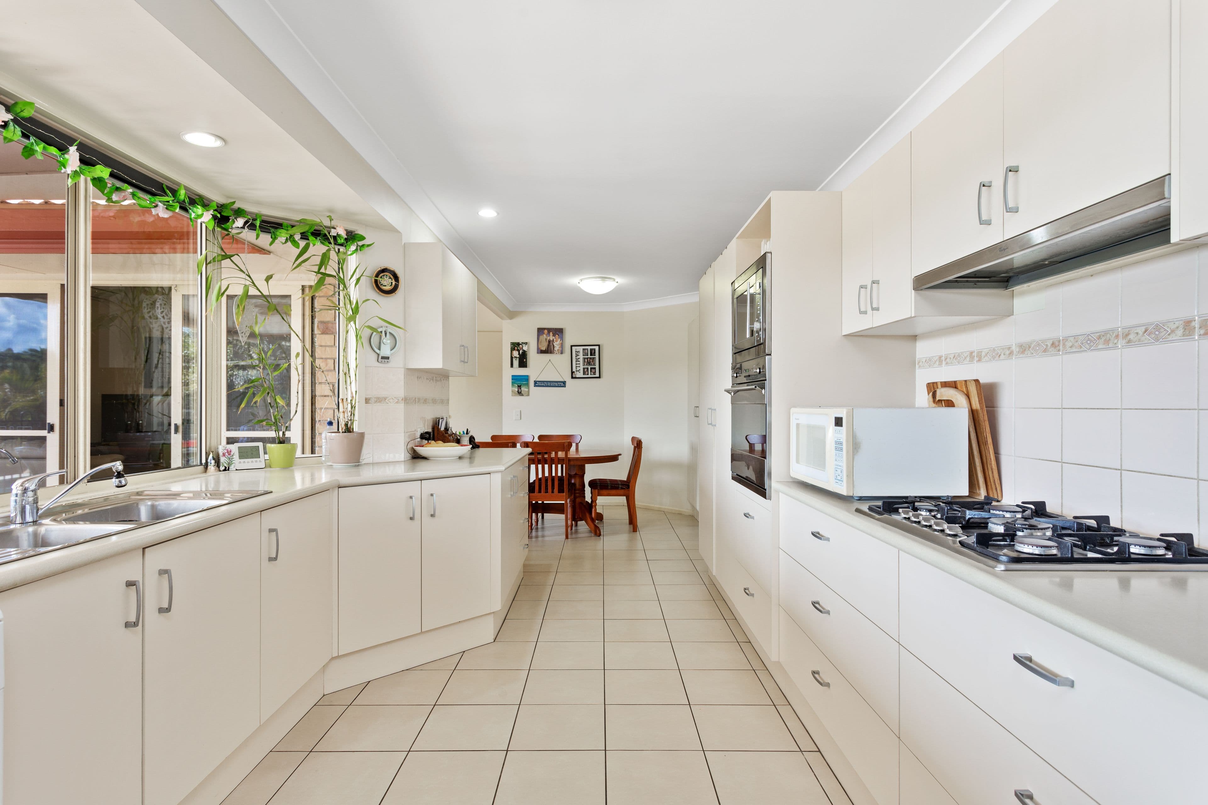 107 Macquarie Avenue, Molendinar QLD 4214, Molendinar - Thumbnail 7