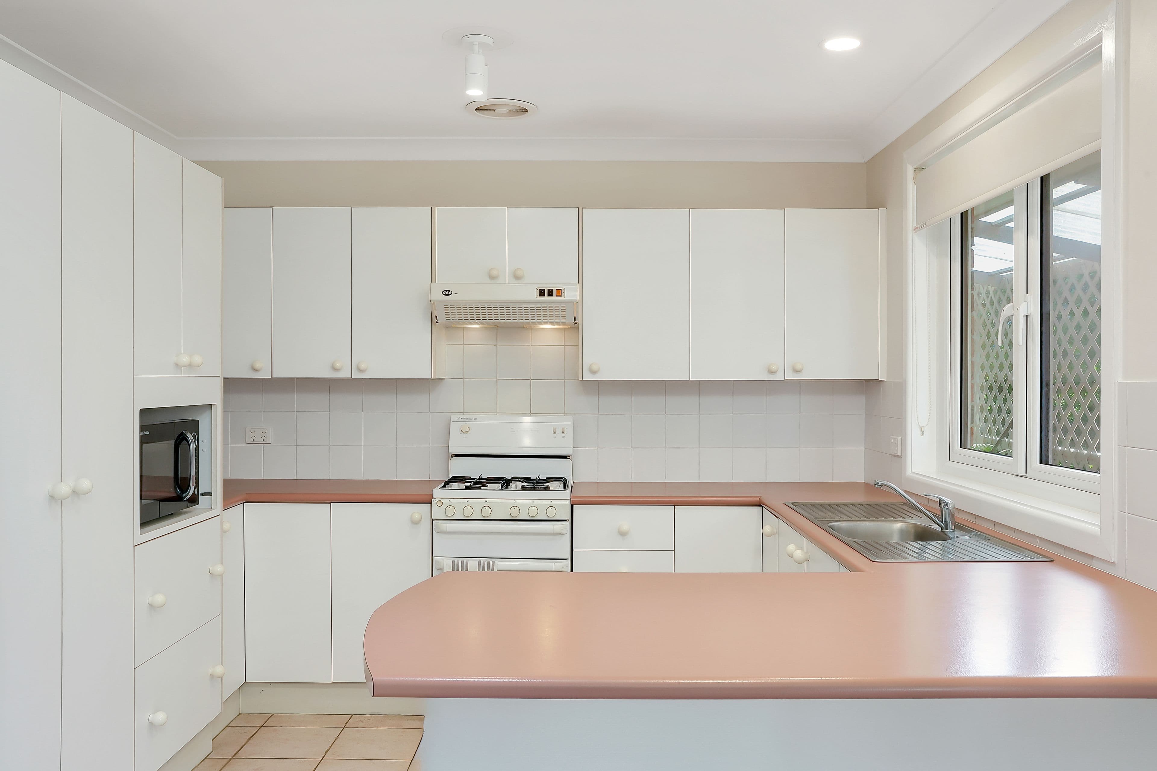 2/17 Arakoon Street, Kincumber NSW 2251, Kincumber - Thumbnail 2