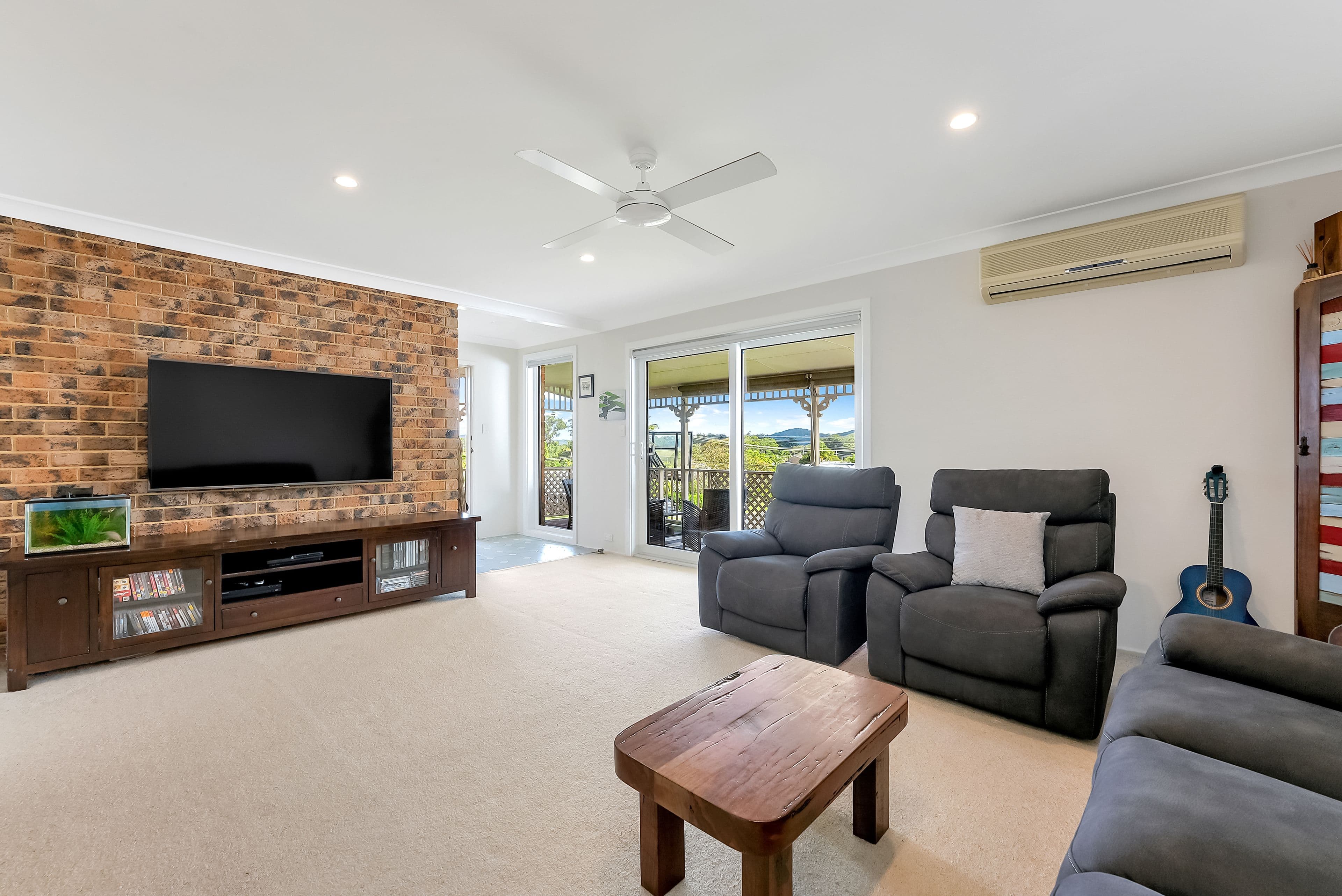 2/17 Arakoon Street, Kincumber NSW 2251, Kincumber - Thumbnail 3