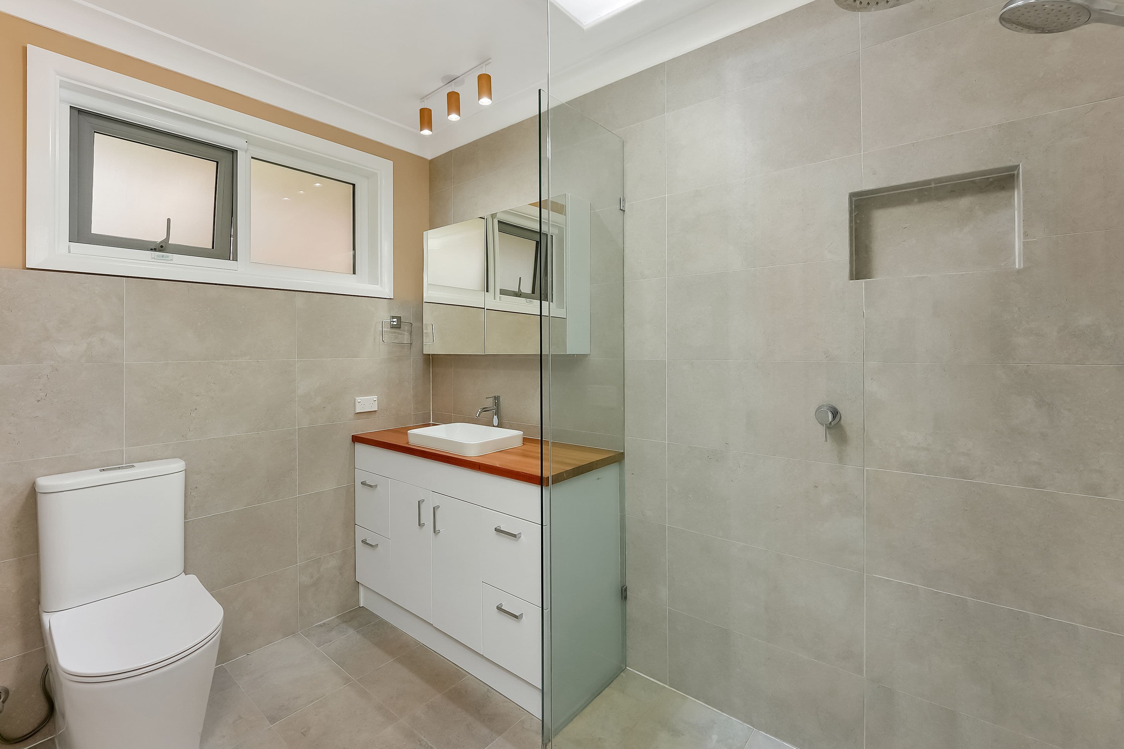 2/17 Arakoon Street, Kincumber NSW 2251, Kincumber - Thumbnail 6