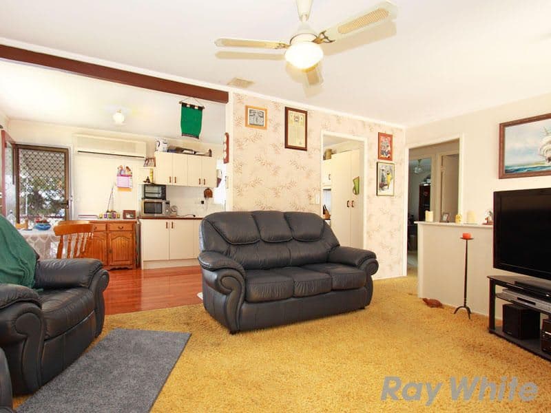 65 Hedge Street, STRATHPINE QLD 4500, Strathpine - Thumbnail 4
