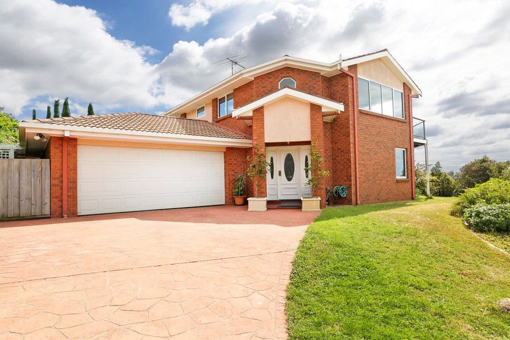 9 St Gabriel Place, Highton VIC 3216, Highton - Thumbnail 2