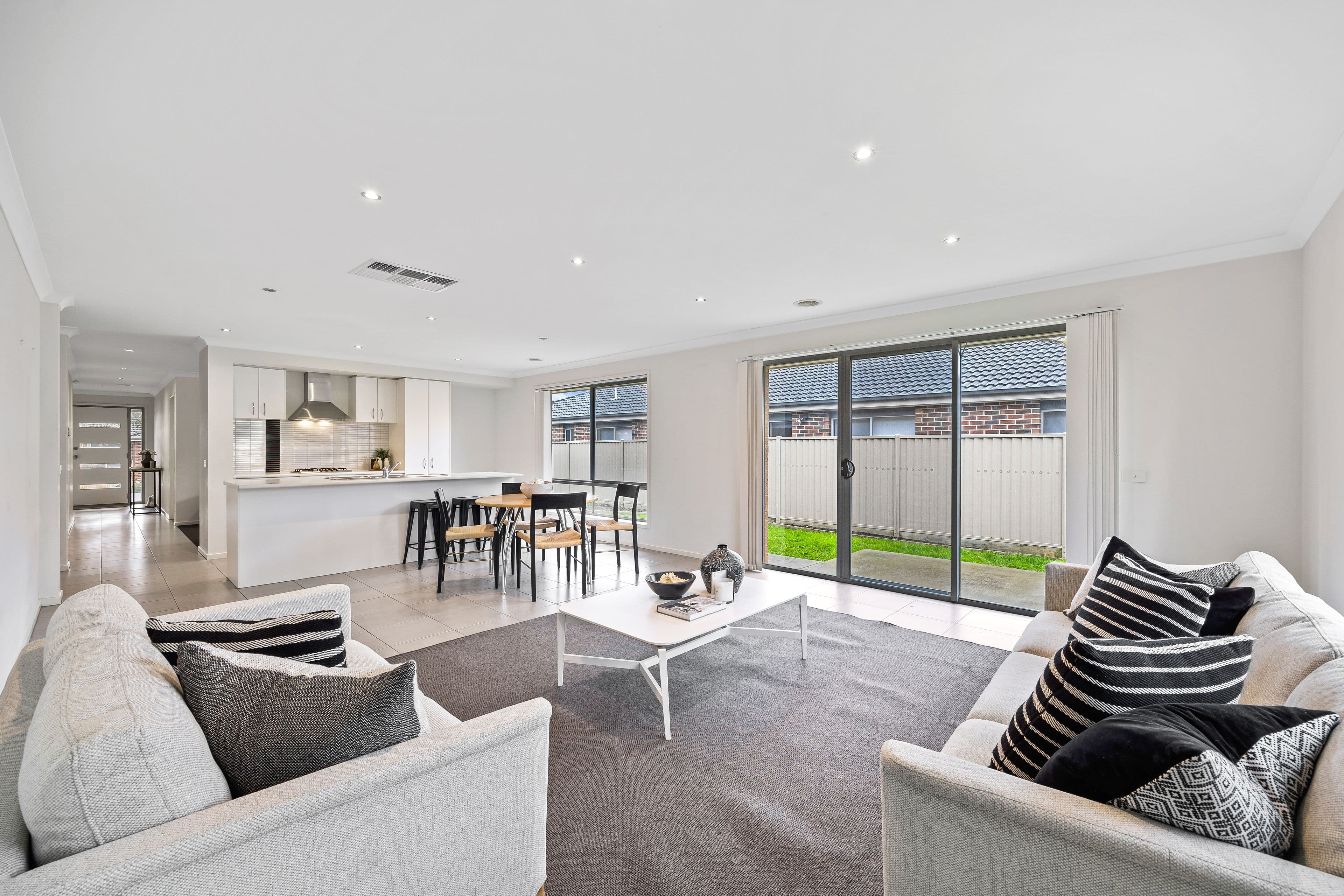 15 Echo Place, Alfredton VIC 3350, Alfredton - Thumbnail 5