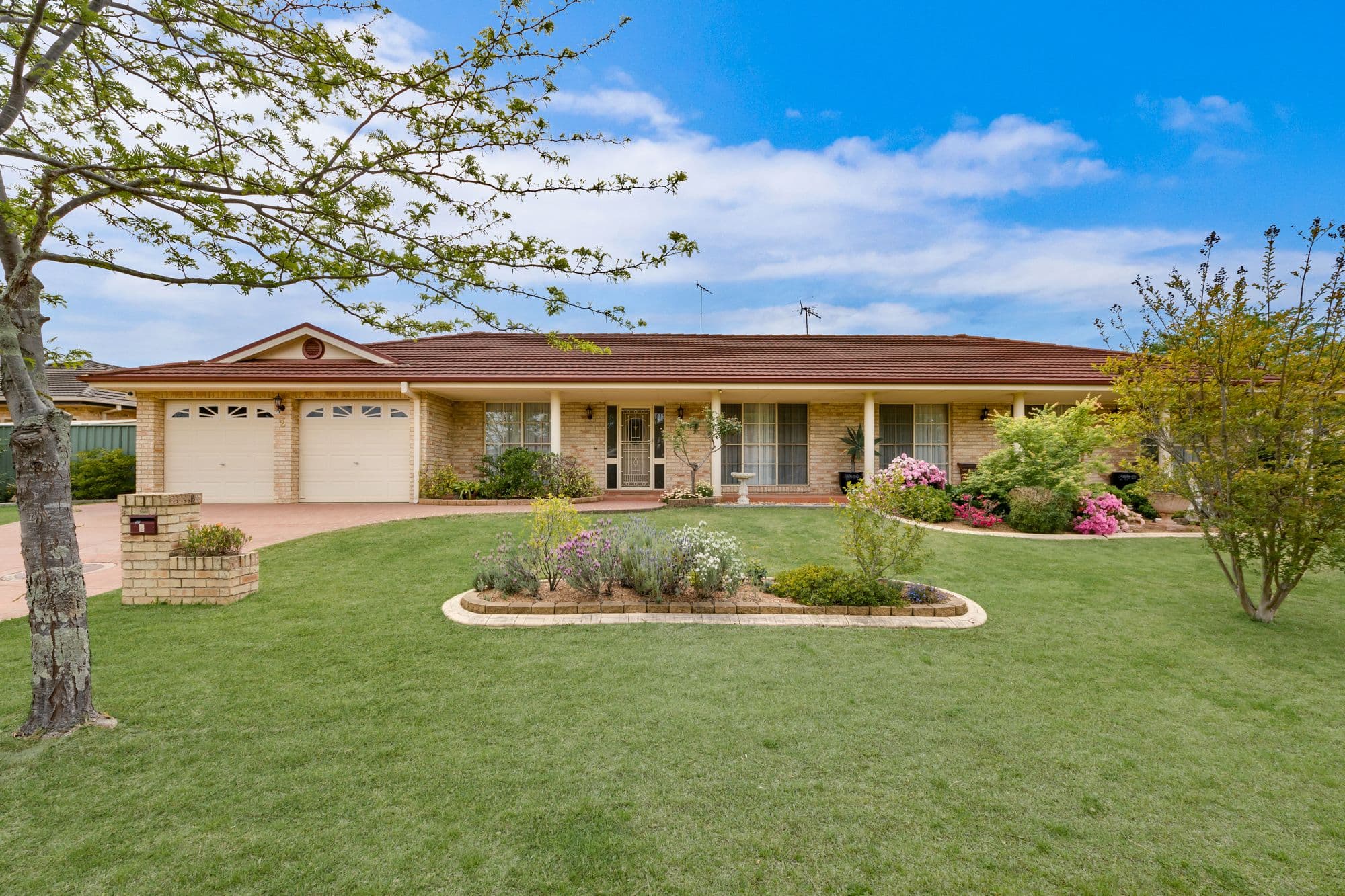 2 Lord Eldon Drive, Harrington Park - Image 1