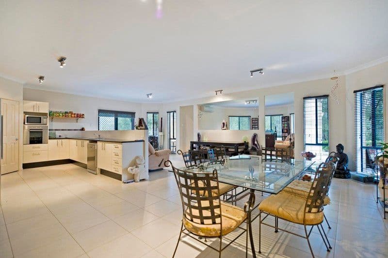 326/173 City Road, Southbank - Thumbnail 2
