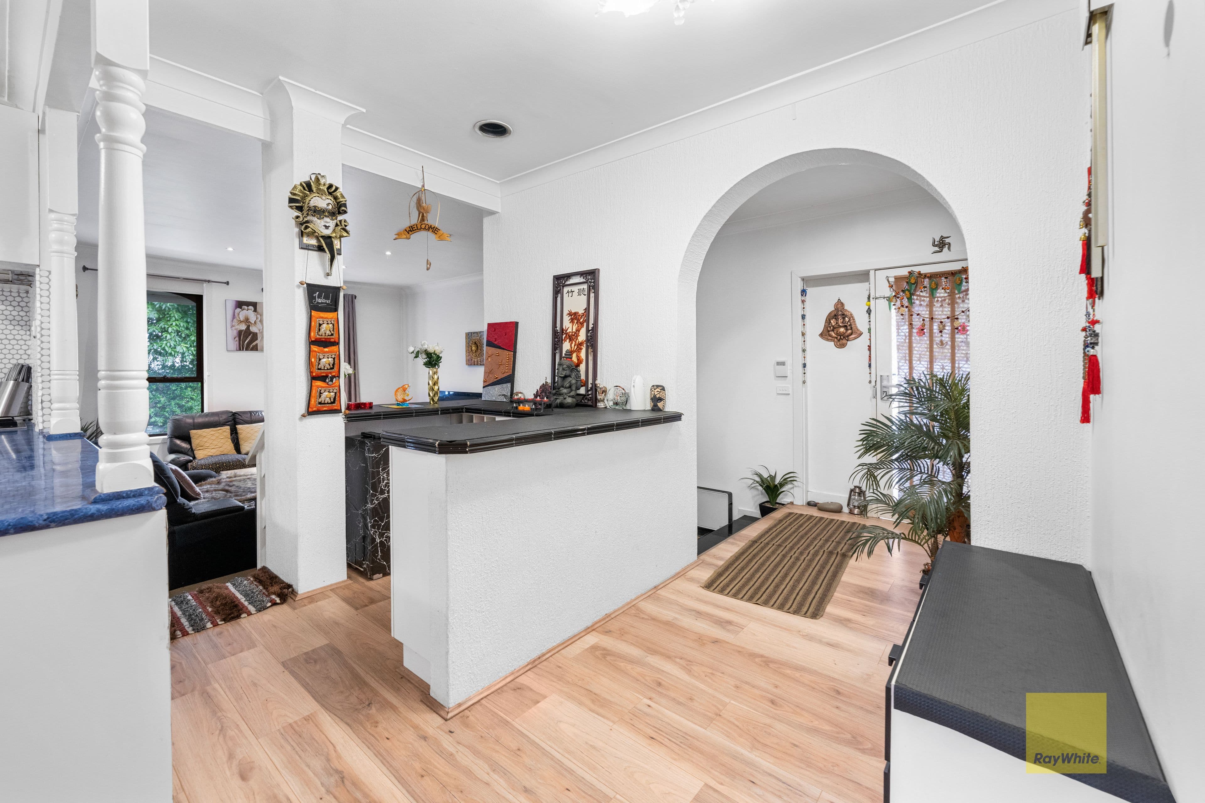 36 Gordon Avenue South, Altona Meadows VIC 3028, Altona Meadows - Thumbnail 2