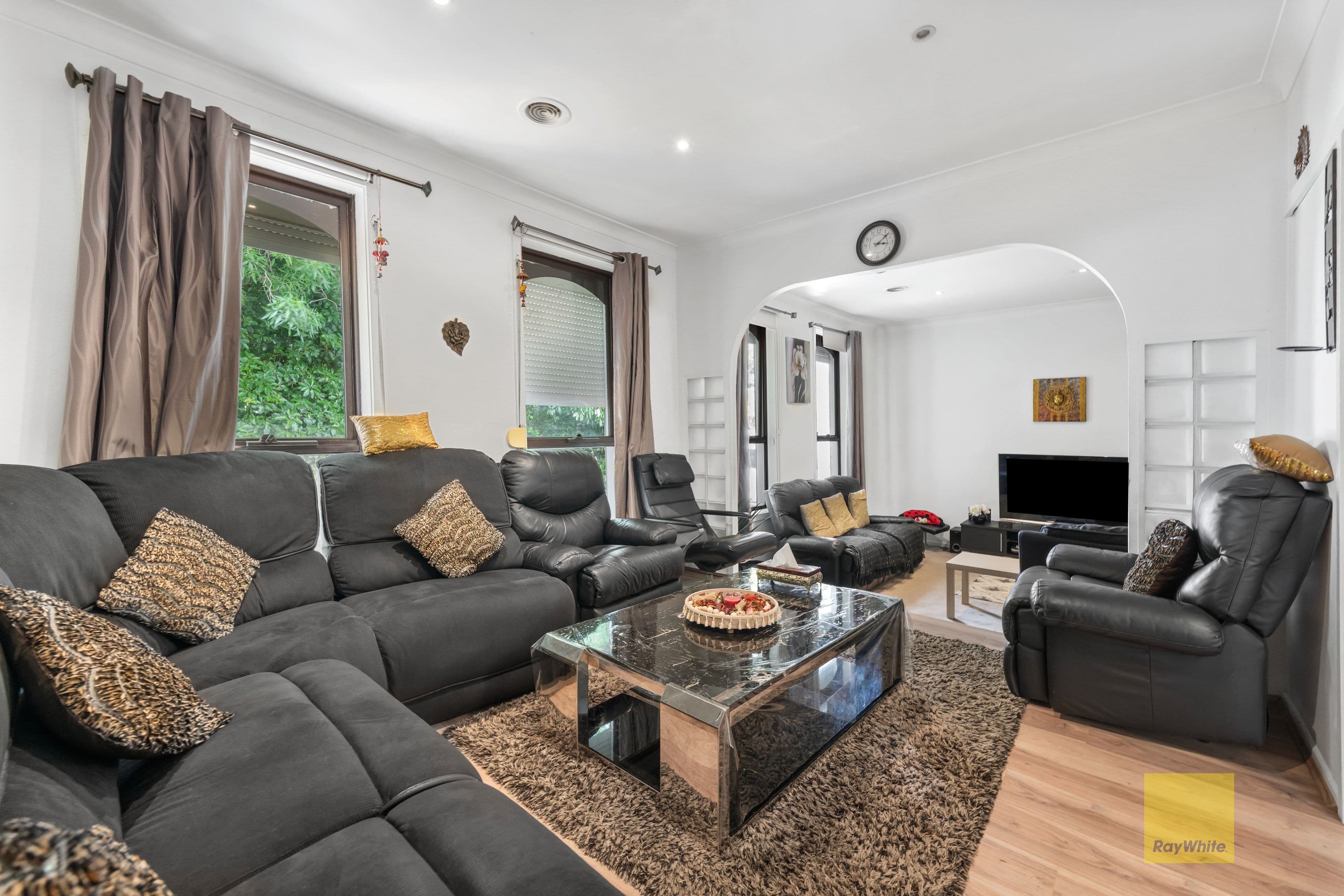 36 Gordon Avenue South, Altona Meadows VIC 3028, Altona Meadows - Thumbnail 5
