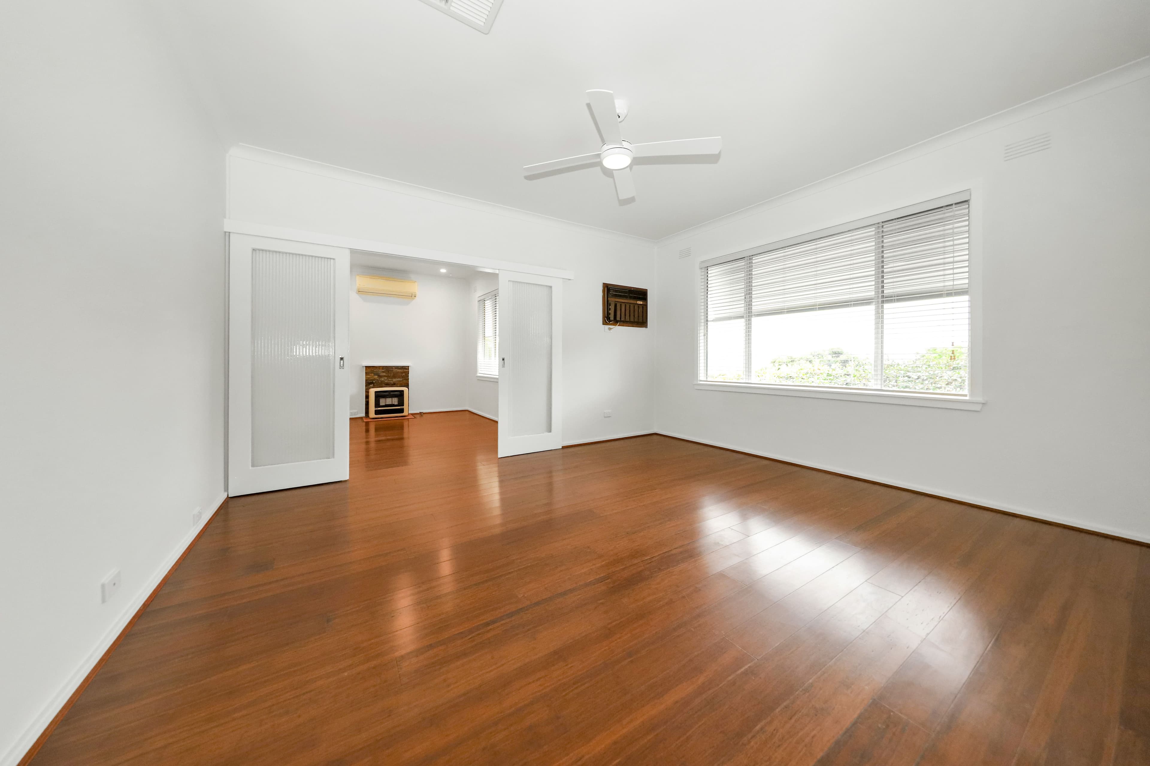 1 Highland Avenue, Tumut NSW 2720, Tumut - Thumbnail 2