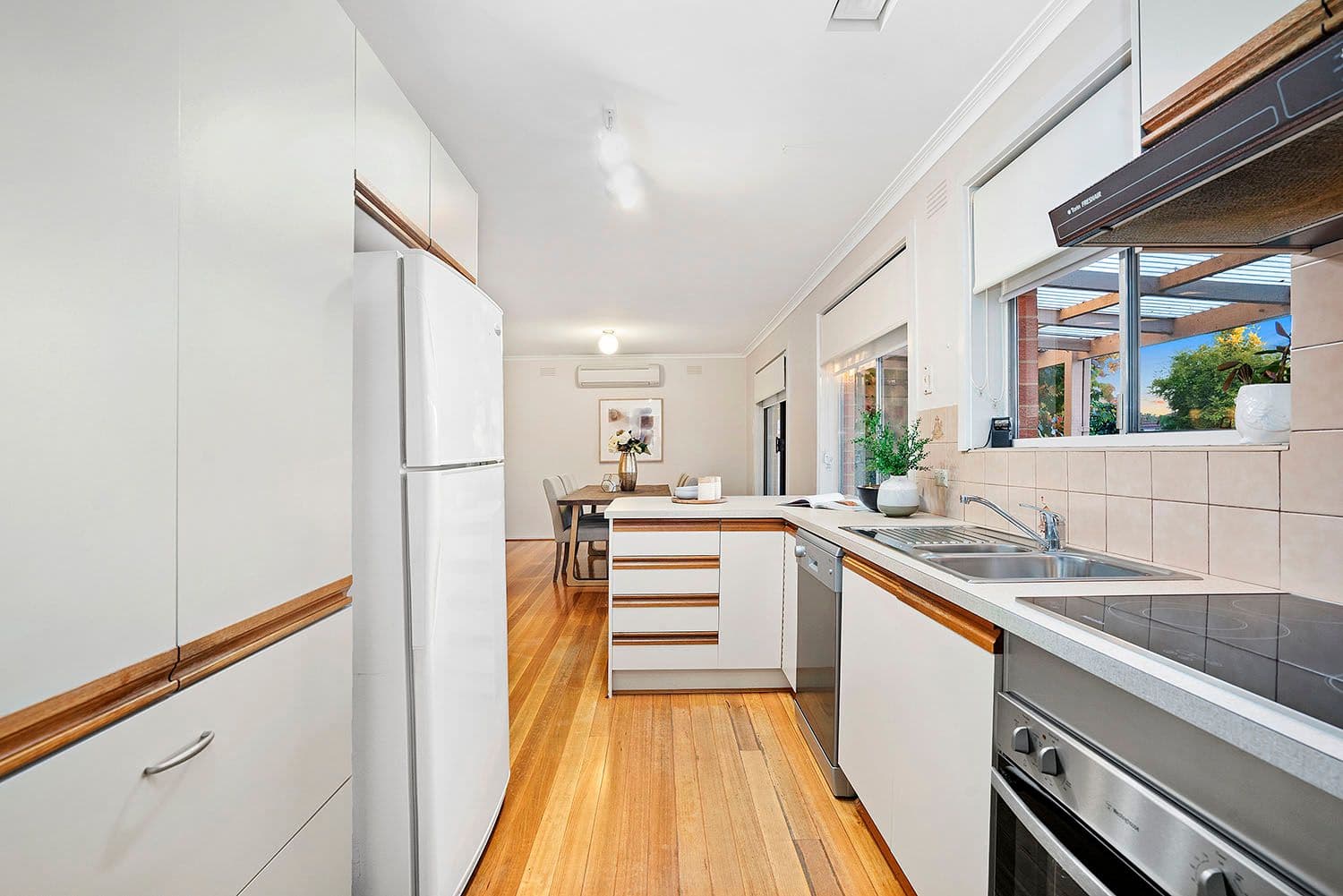 5 Kristine Court, Cheltenham VIC 3192, Cheltenham - Thumbnail 4