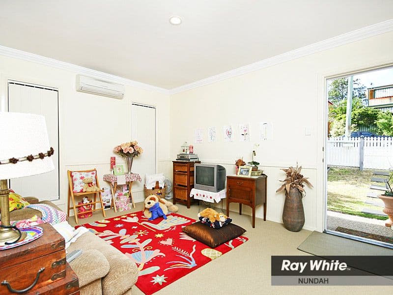 21 Garden Terrace, NEWMARKET QLD 4051, Newmarket - Thumbnail 2