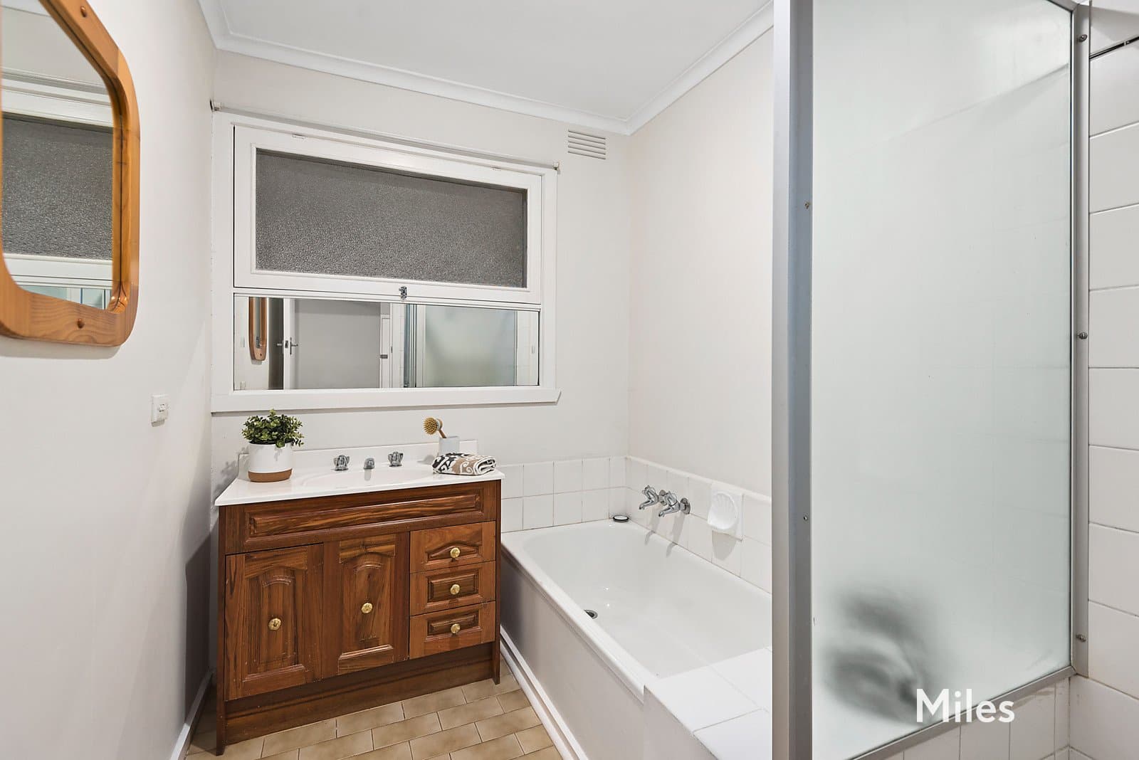29 Broadlea Crescent, Viewbank, Viewbank - Image 1