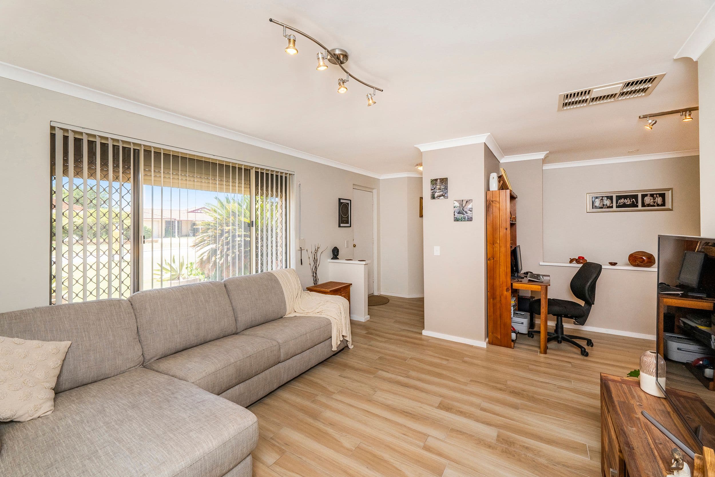 14 Javanica Court, Warnbro WA 6169, Warnbro - Thumbnail 5