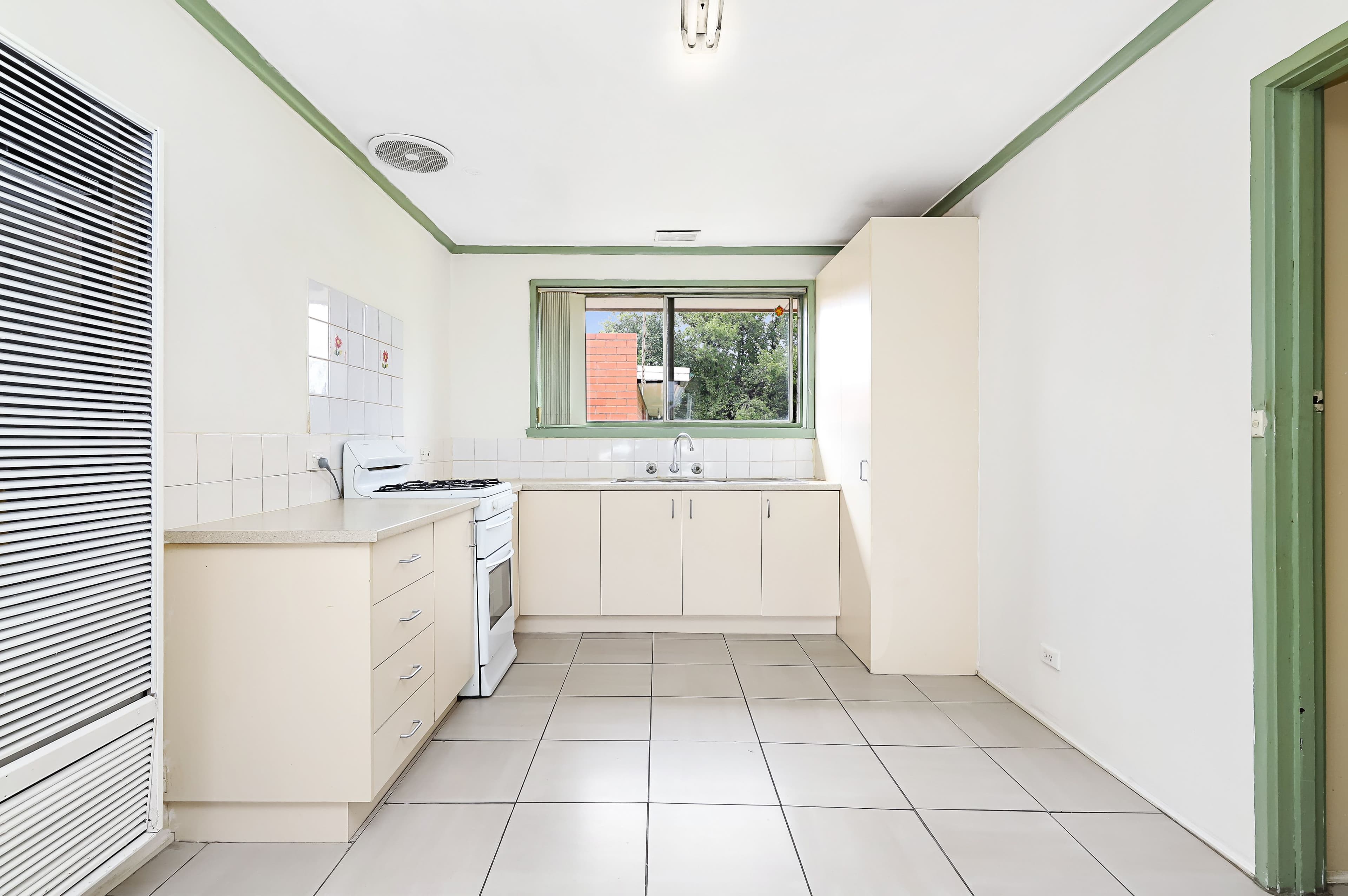 32 Tunbridge Crescent, Lalor VIC 3075, Lalor - Thumbnail 2