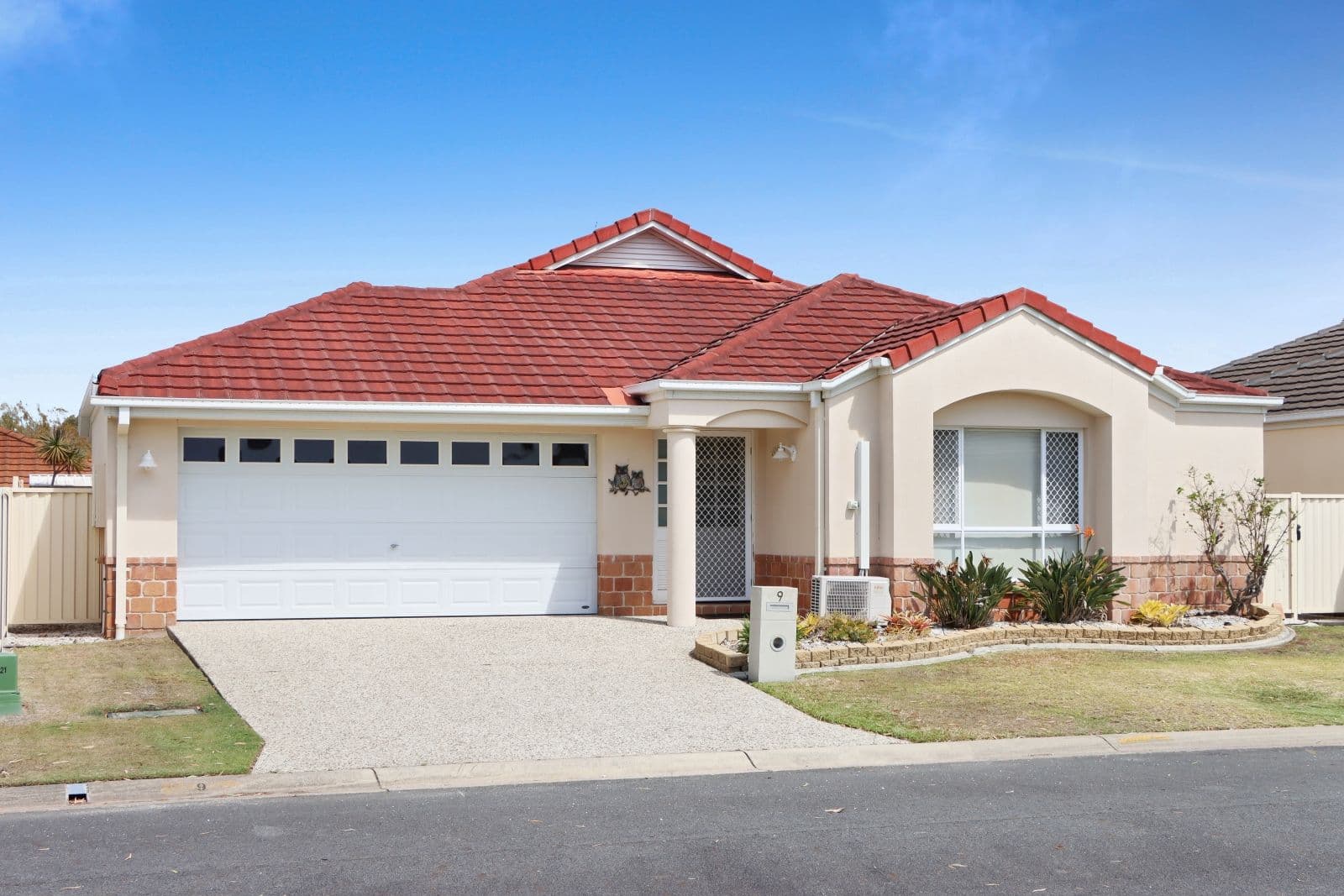 9 Jordana Street, Arundel QLD 4214, Arundel - Image 1