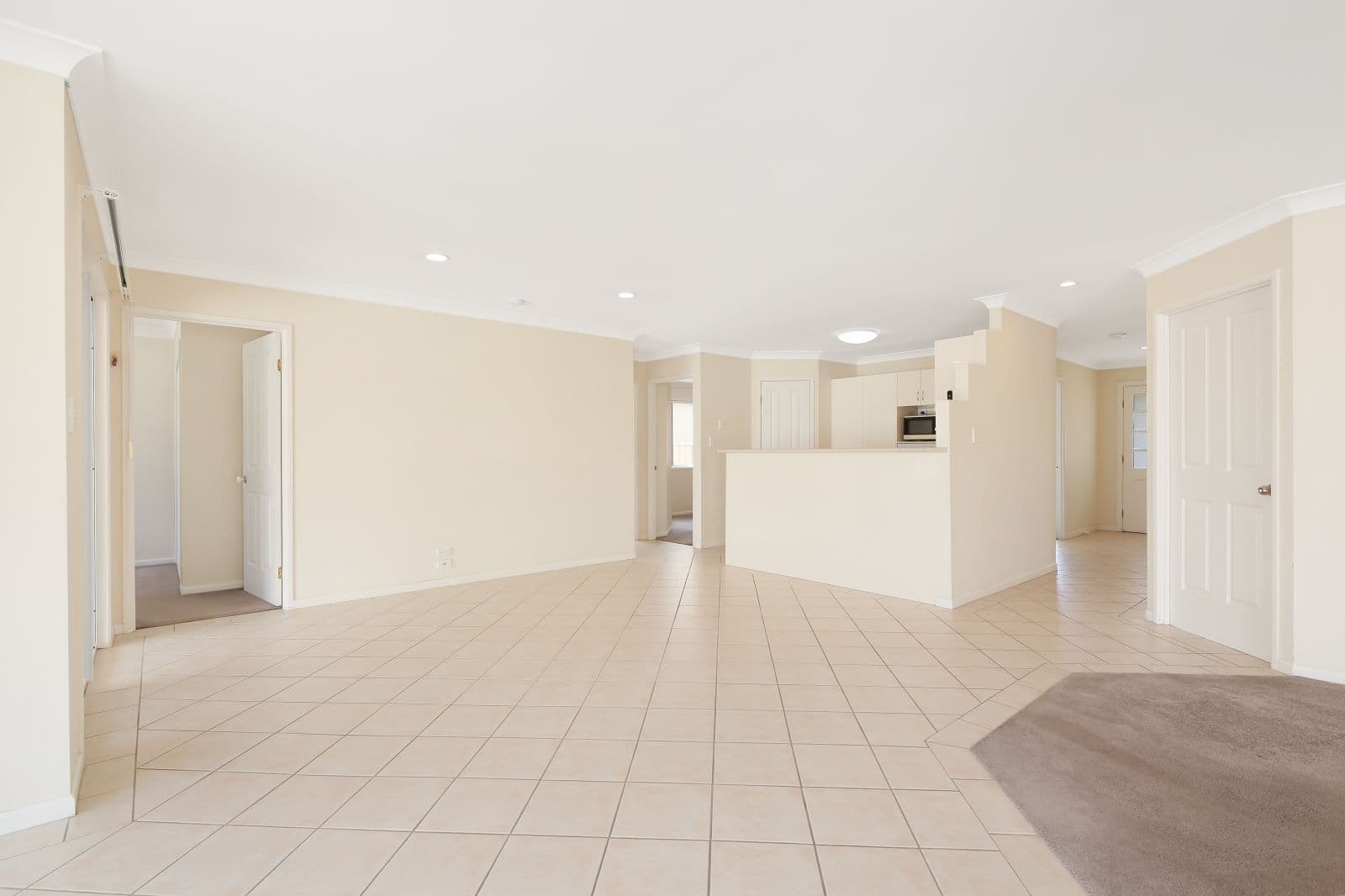 9 Jordana Street, Arundel QLD 4214, Arundel - Thumbnail 5