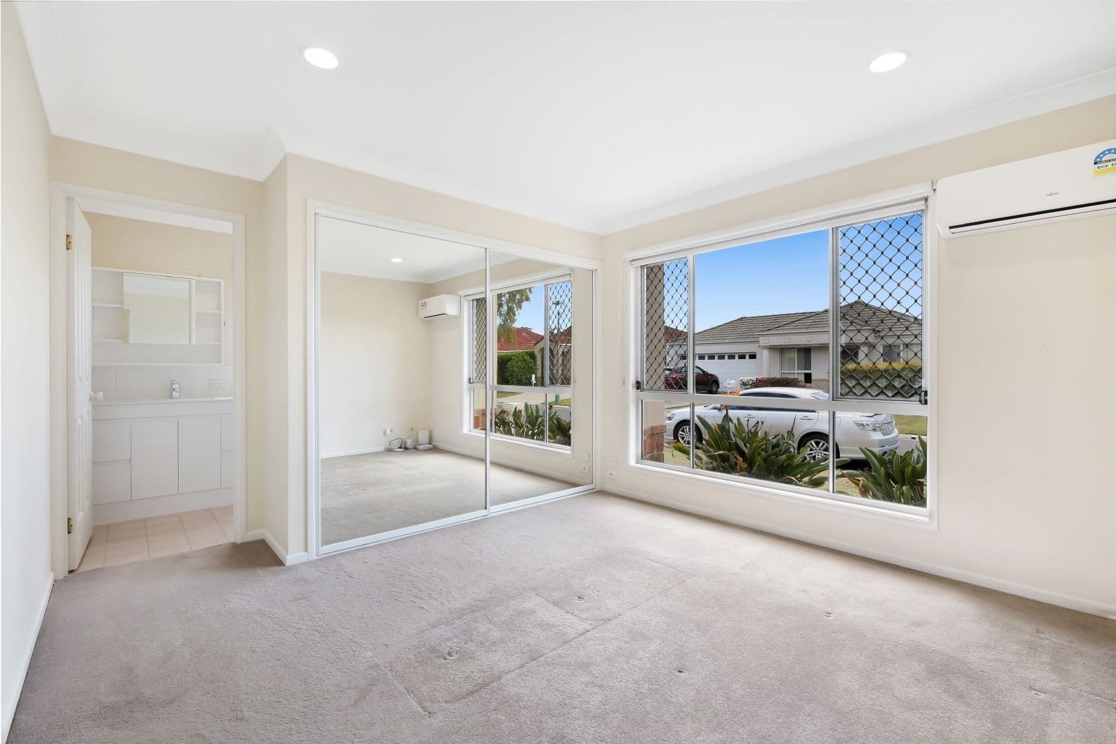 9 Jordana Street, Arundel QLD 4214, Arundel - Thumbnail 6
