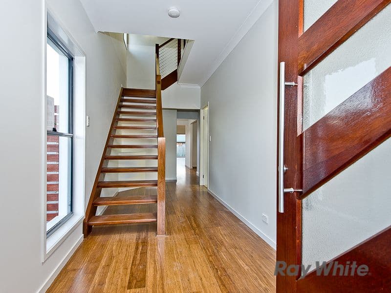 11 Tyler Street, NORTHGATE QLD 4013, Northgate - Thumbnail 2