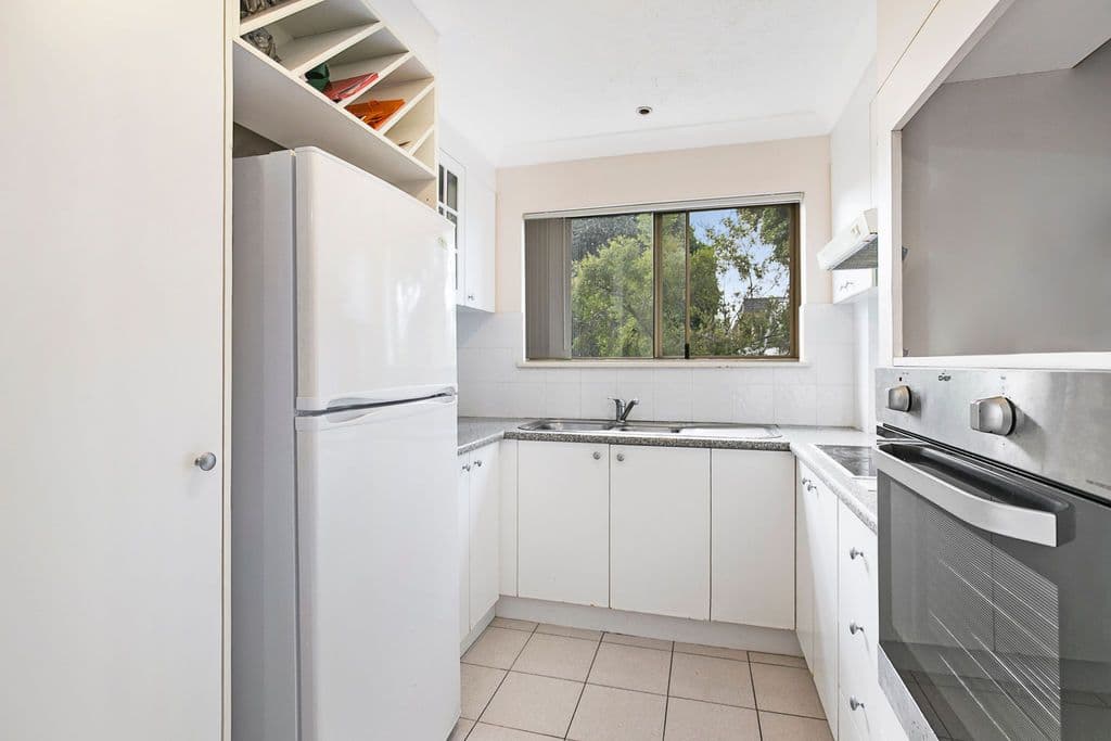 12 McLay Street, Coorparoo QLD 4151, Coorparoo - Thumbnail 4