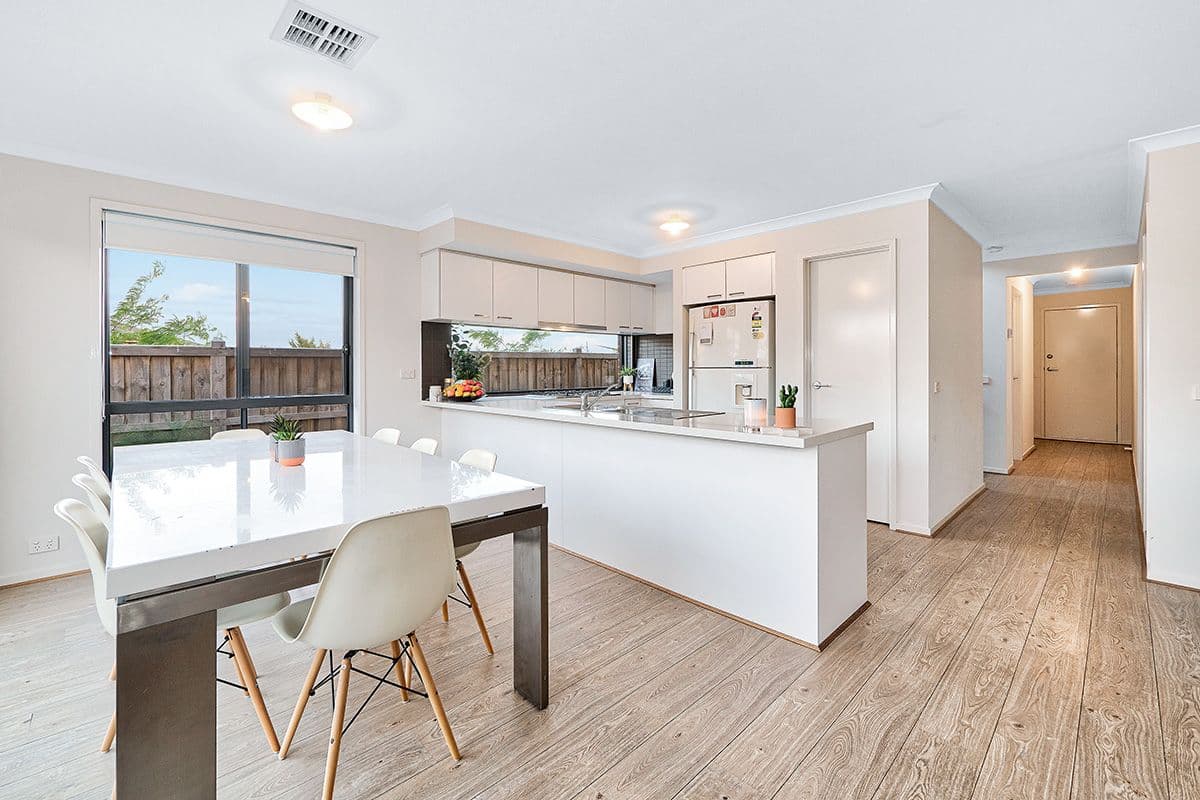 17 Pump House Crescent, Clyde VIC 3978, Clyde - Thumbnail 3